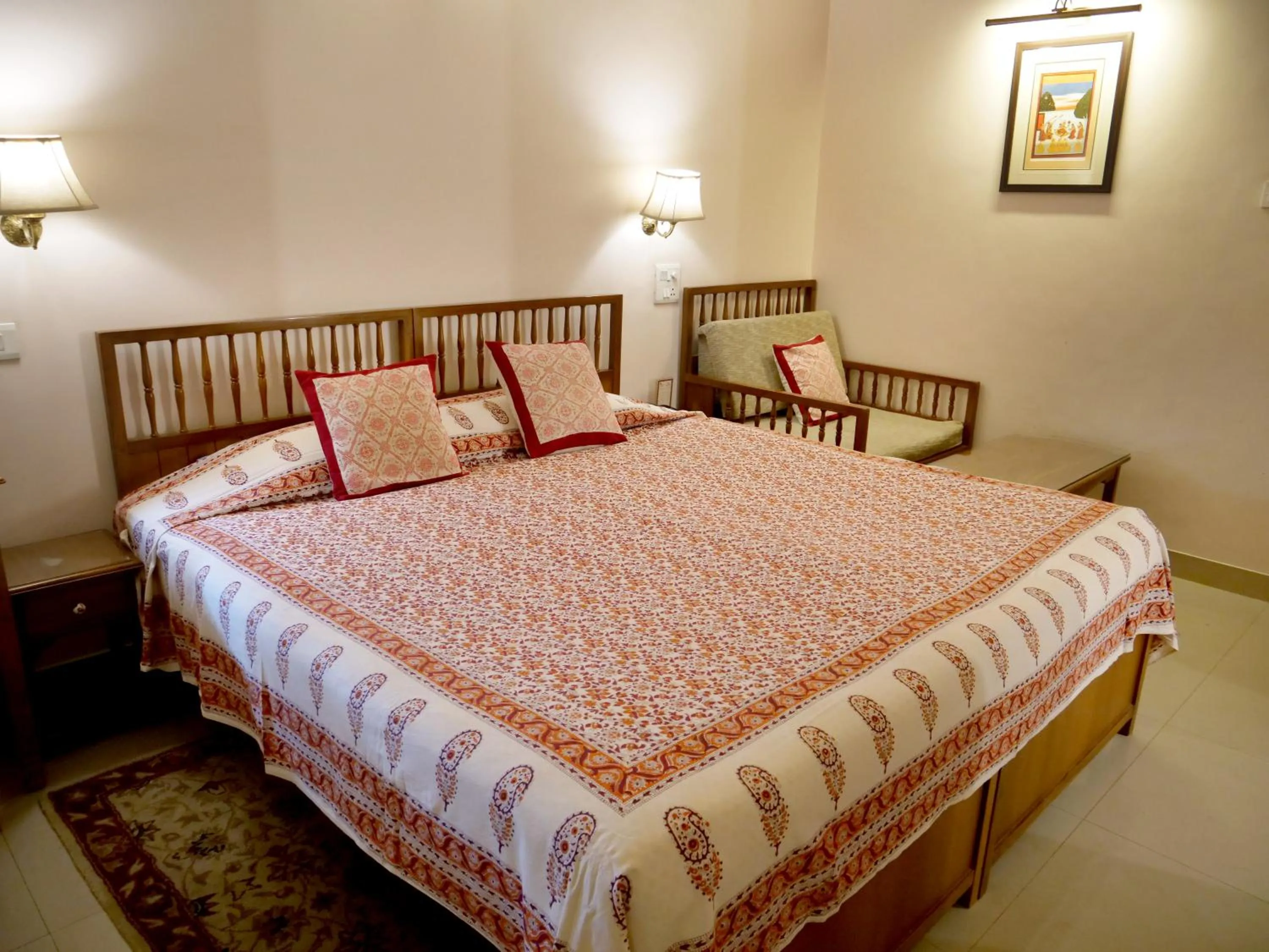 Bed in Hotel Arya Niwas