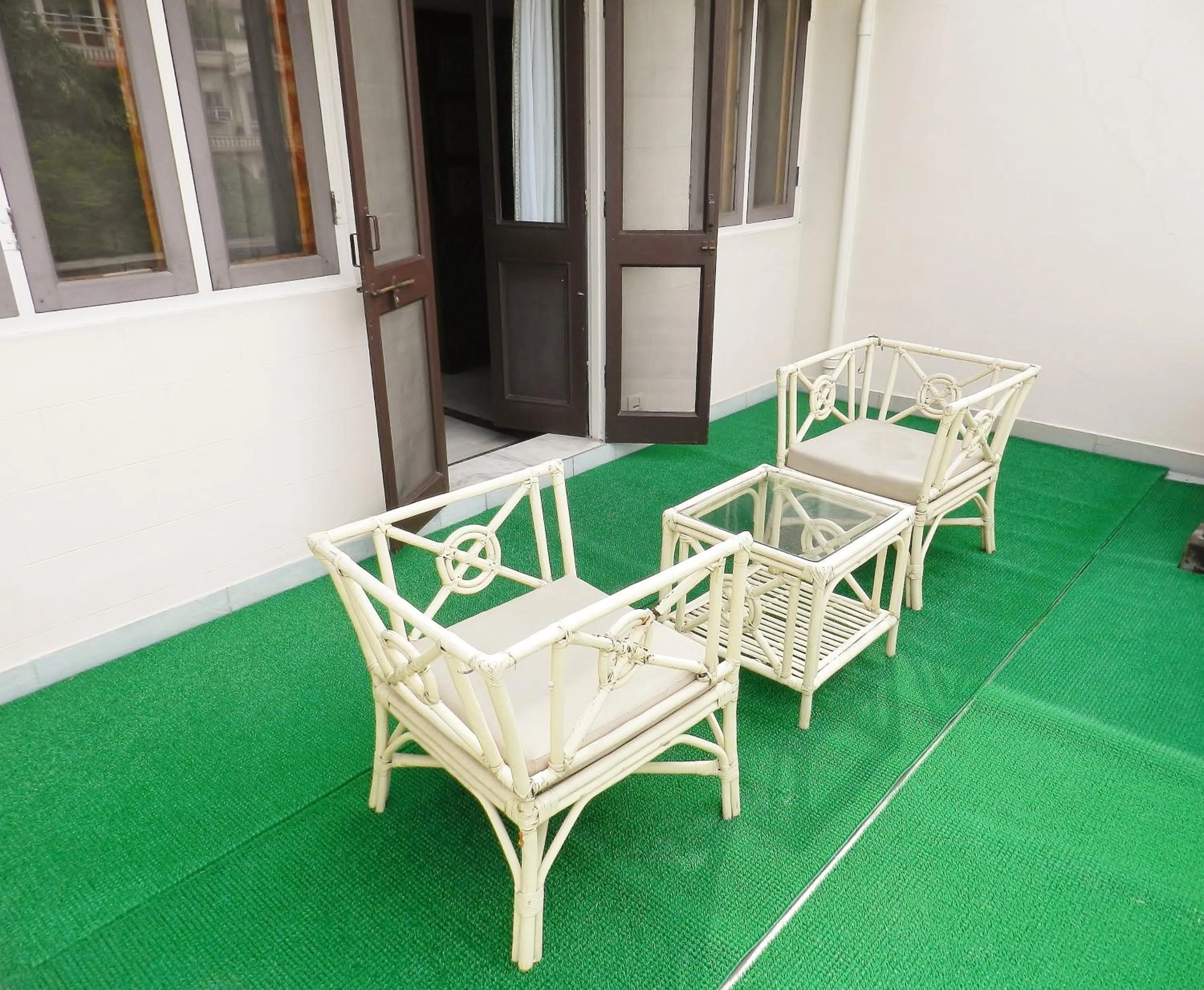 Balcony/Terrace in Hotel Arya Niwas