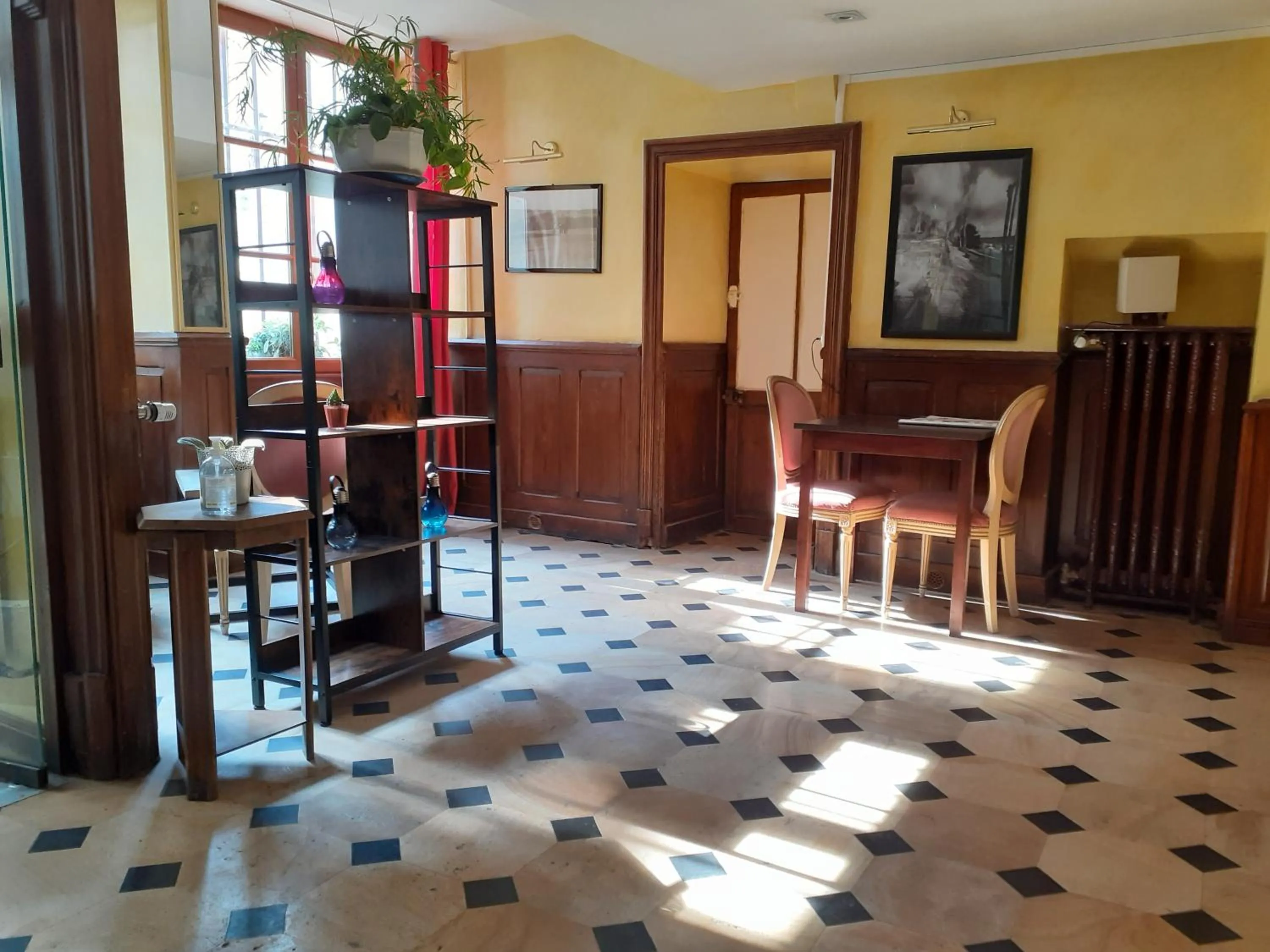 Logis Hôtel Restaurant de l'Ecu