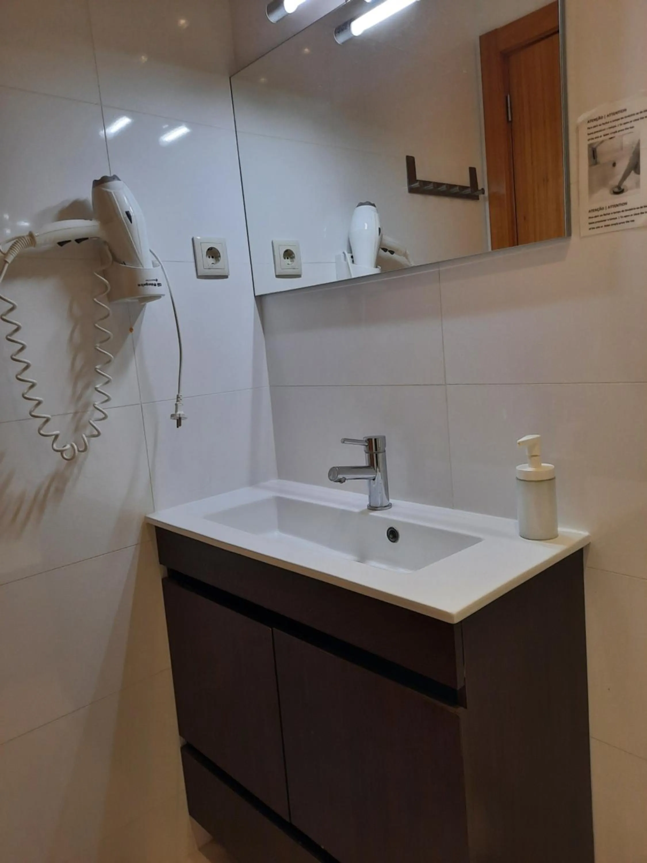 Bathroom in Apartamentos Portodouro - Santa Catarina