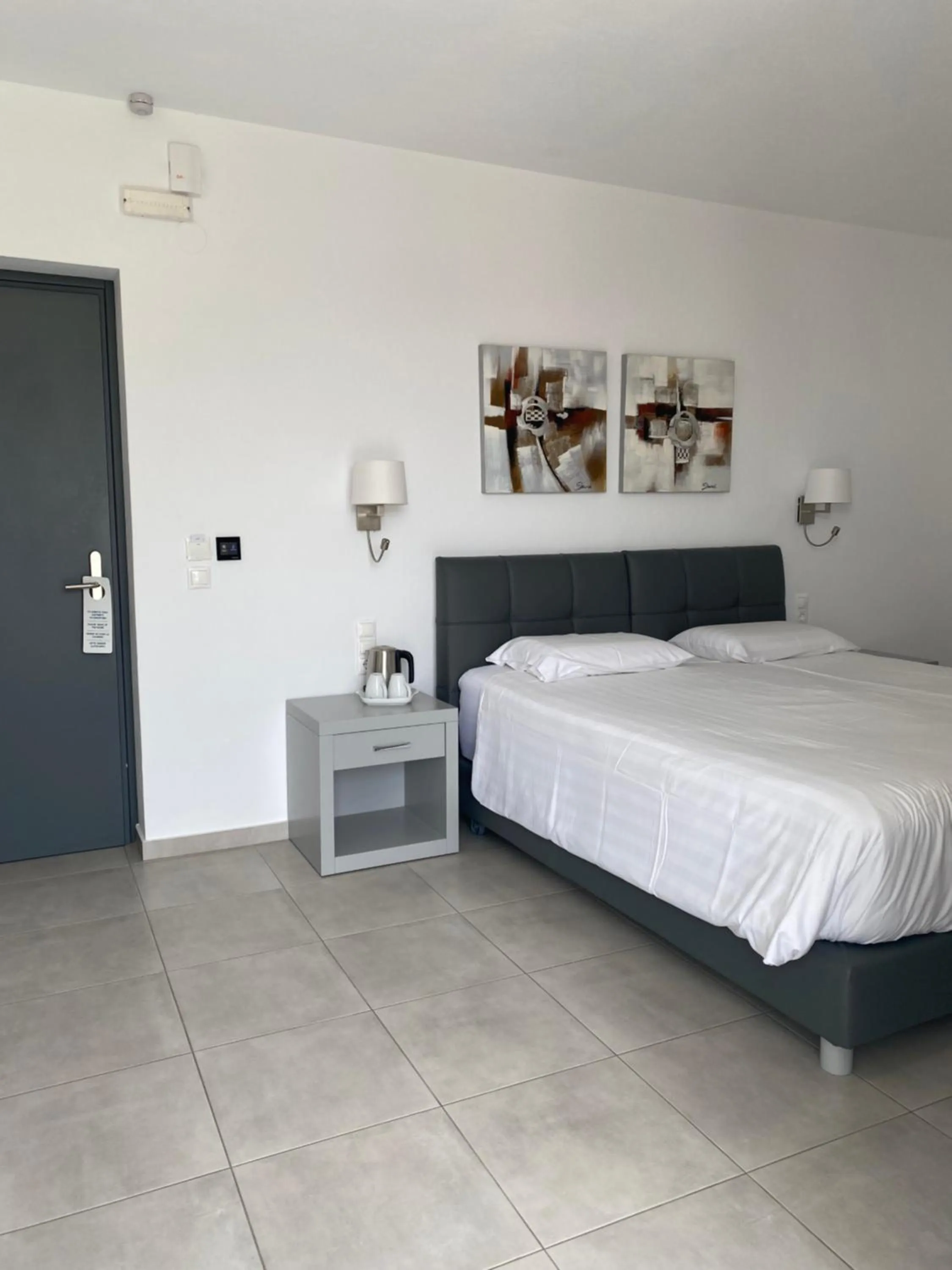 Bedroom, Bed in Anemoni Beach Hotel