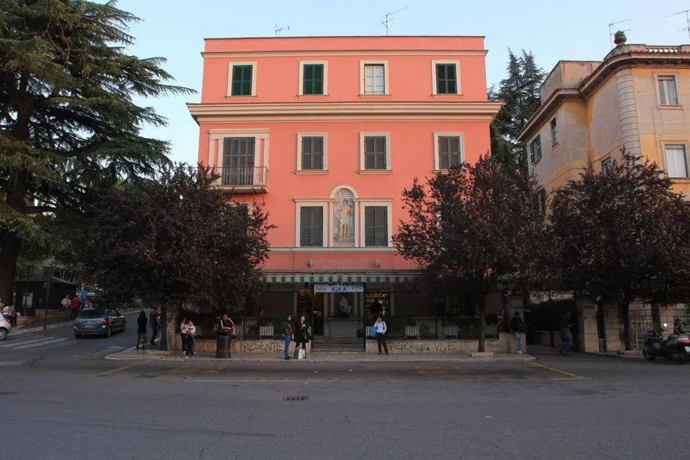 Property building in Palazzo Santori