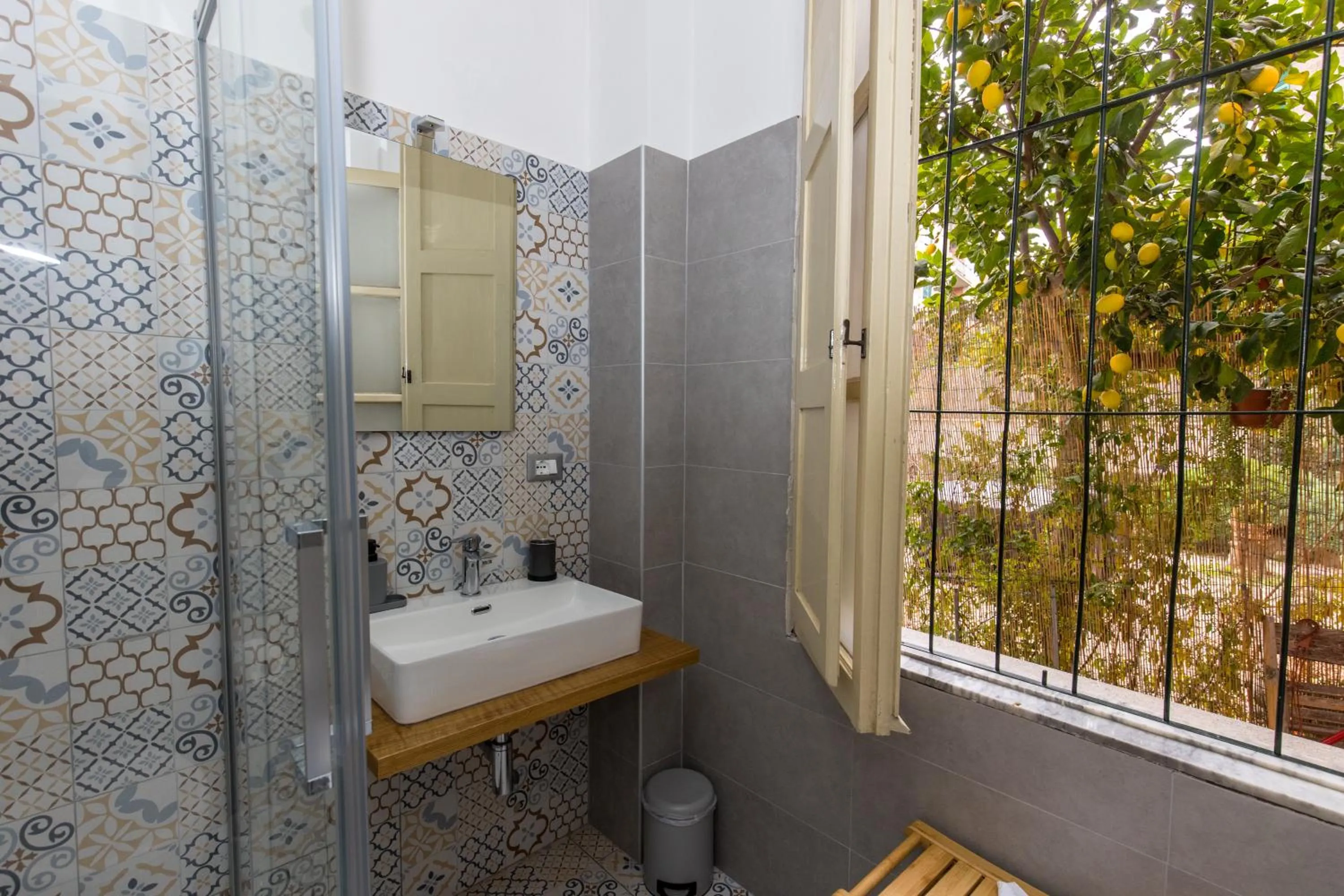 Shower in Palazzo Santori