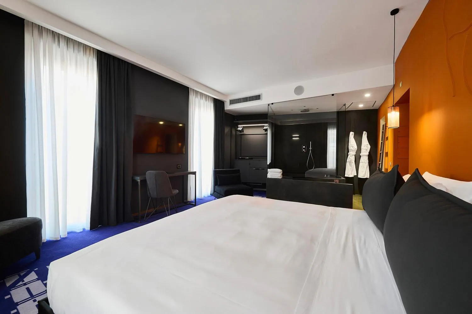 Photo of the whole room, Bed in MyTALE Creative Academy Hotel