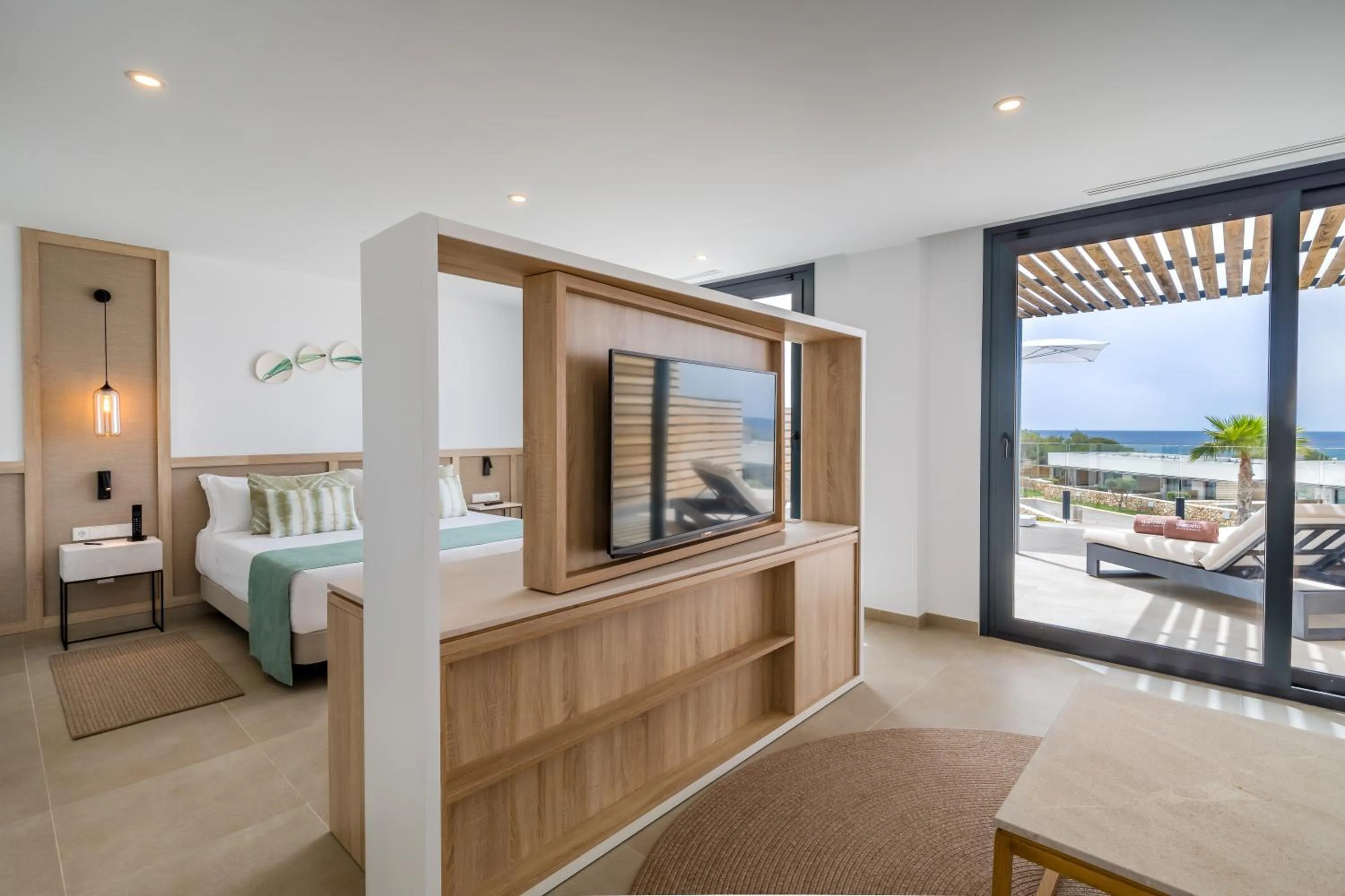 Balcony/Terrace, Bed in Barceló Nura