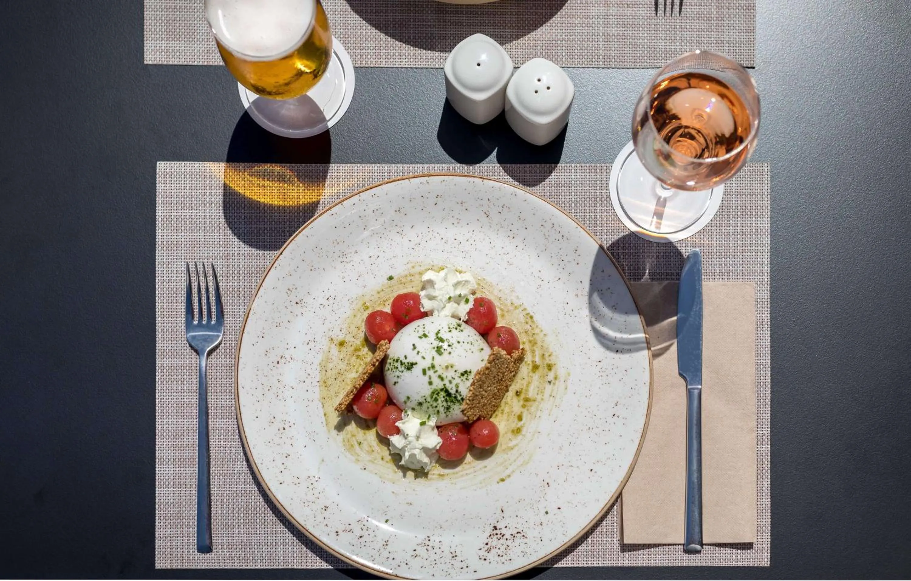 Restaurant/places to eat in Barceló Nura