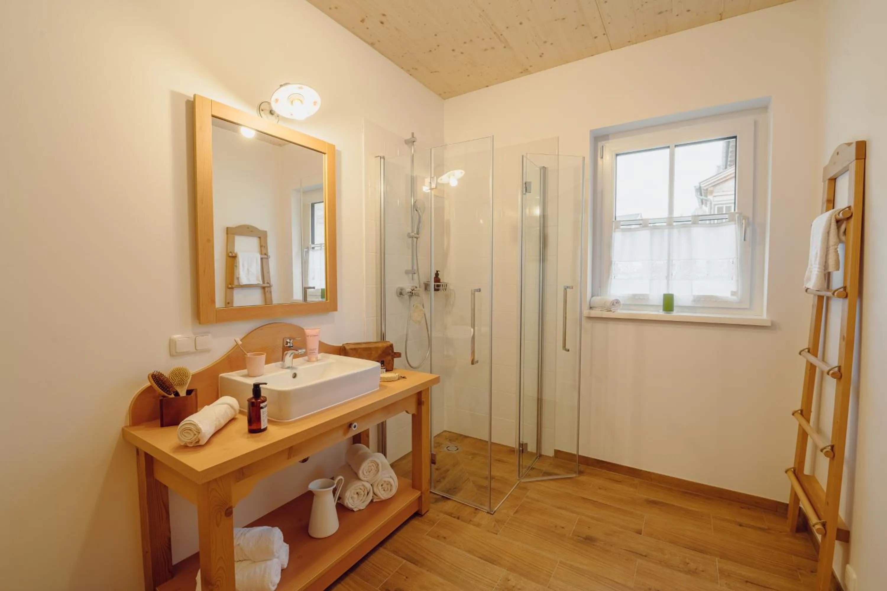 Shower in Narzissendorf Zloam