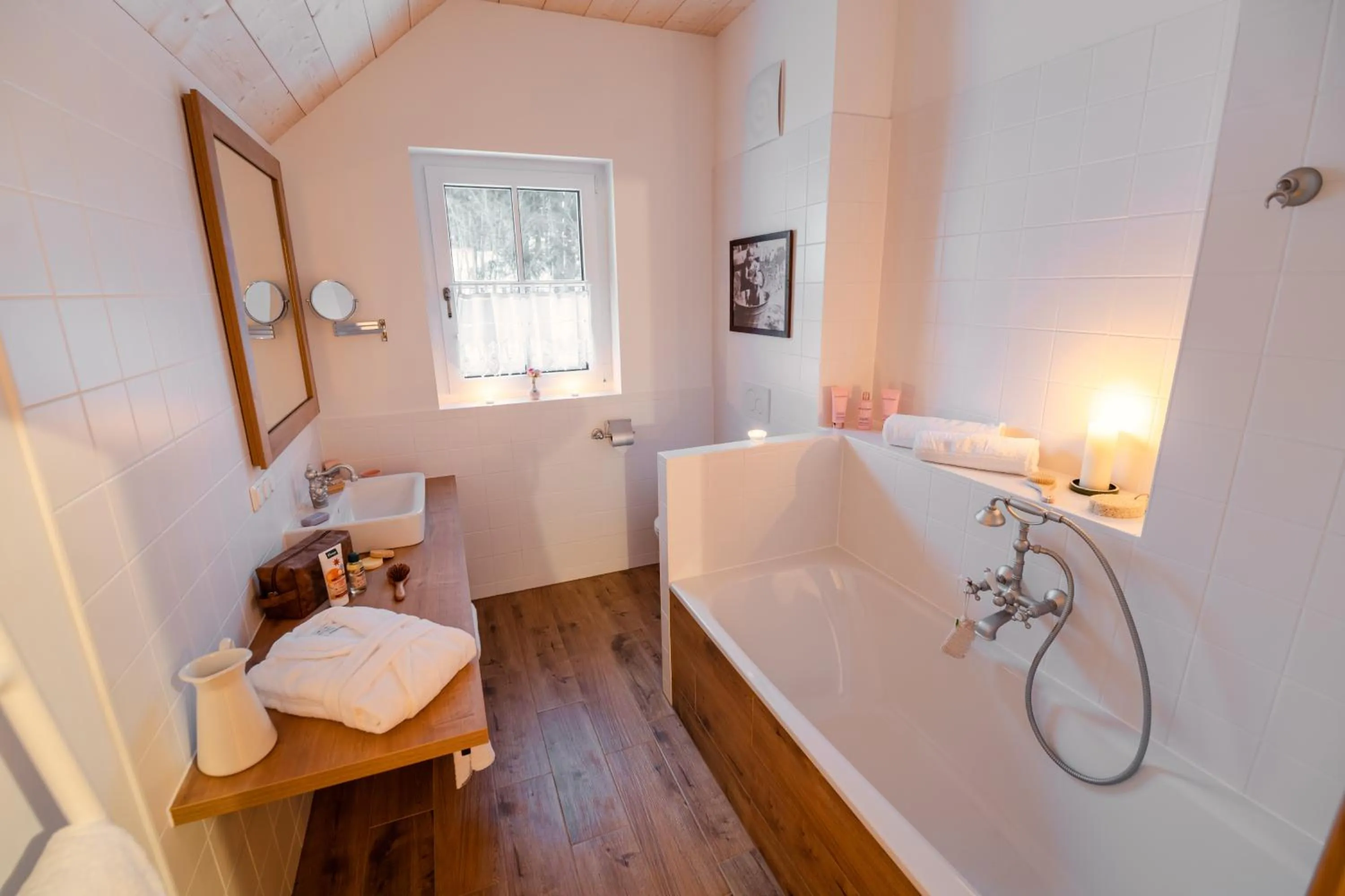 Bathroom, Bed in Narzissendorf Zloam