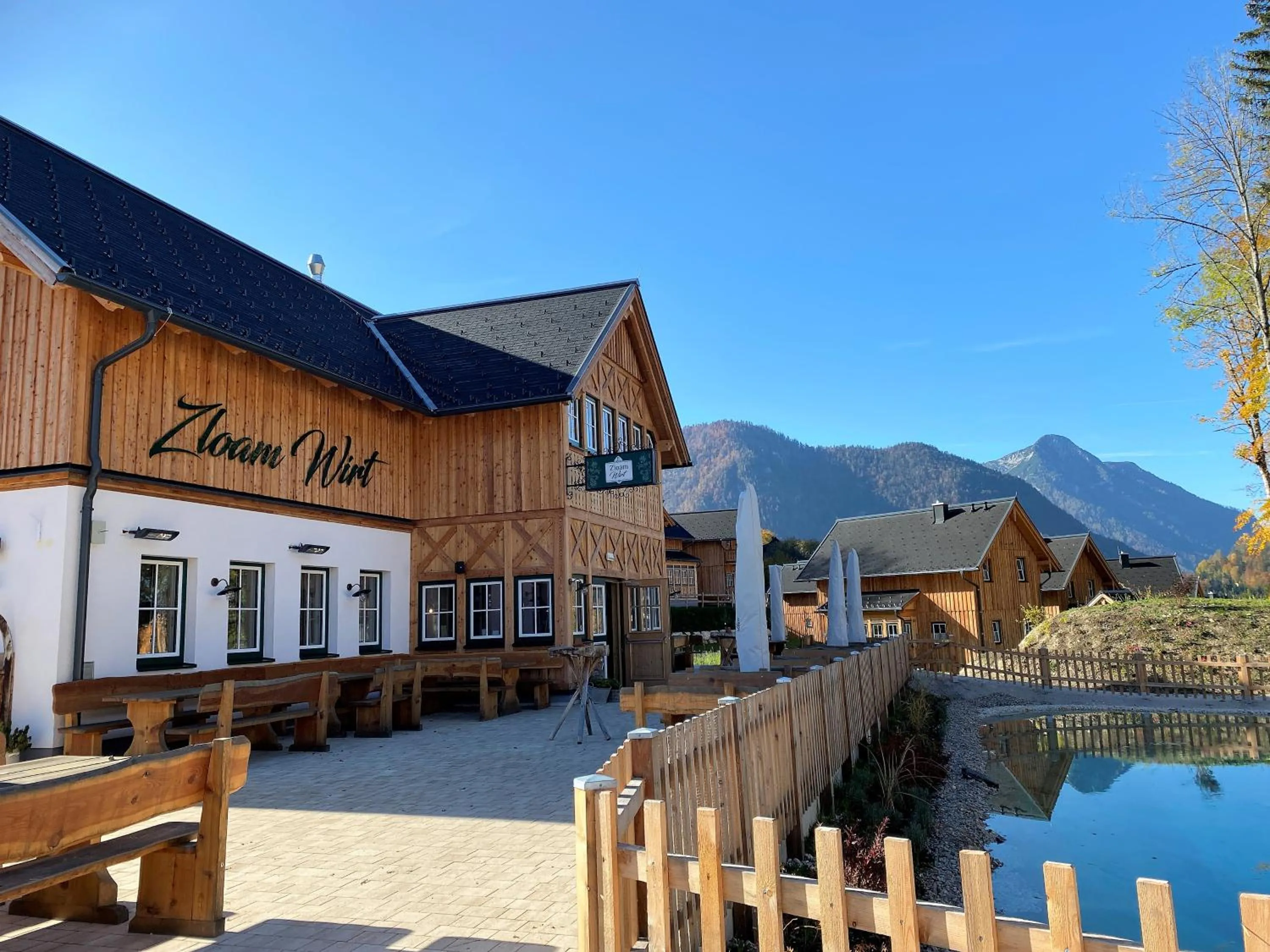 Property building in Narzissendorf Zloam