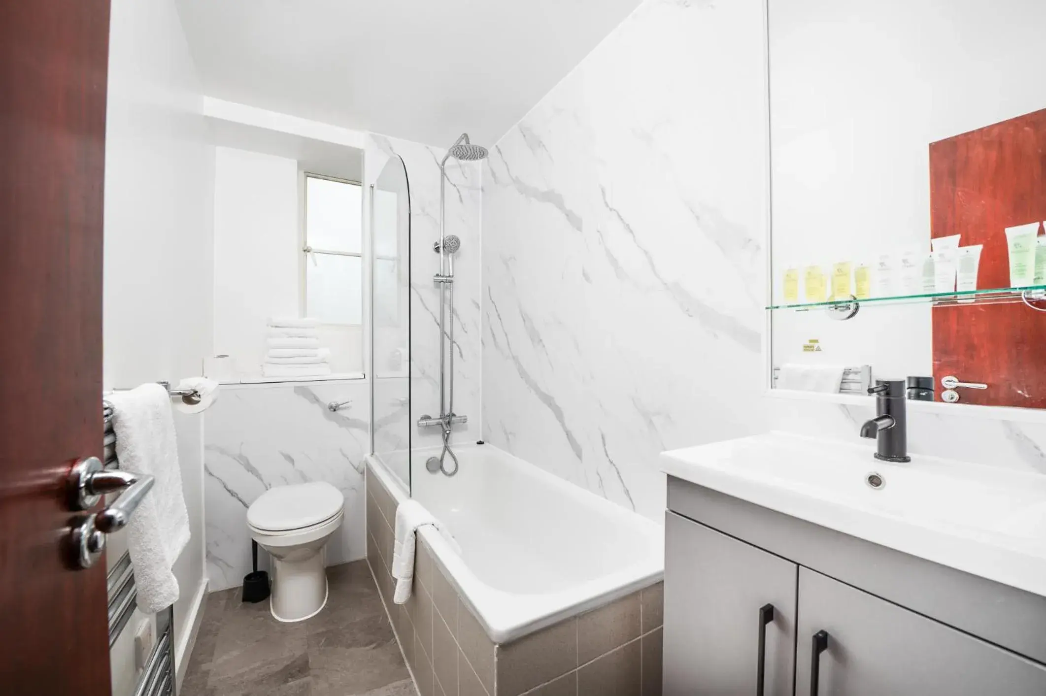 Deluxe Studio in Roland House Deluxe Studio in Roland House