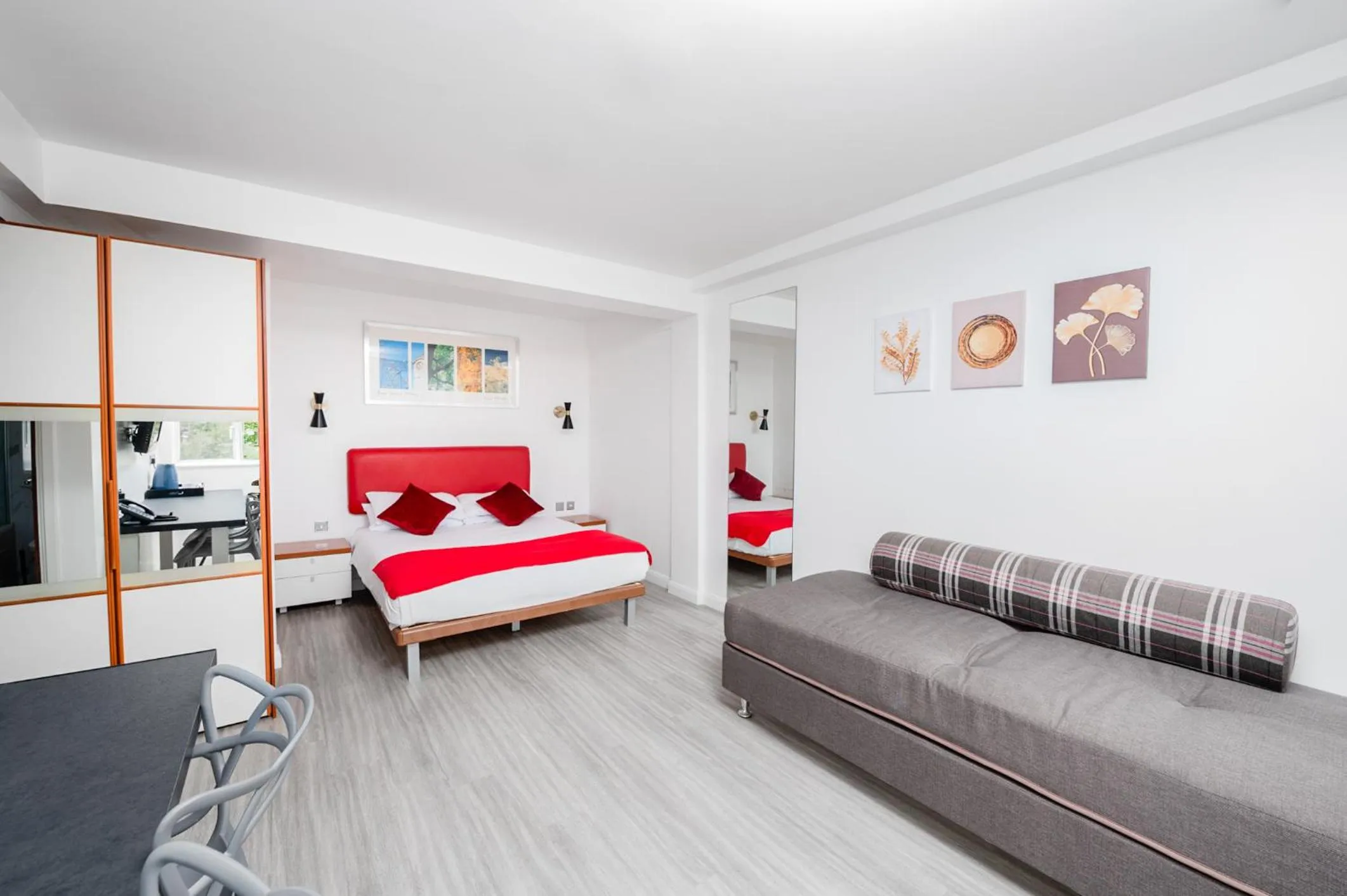 Bedroom, Bed in Roland House