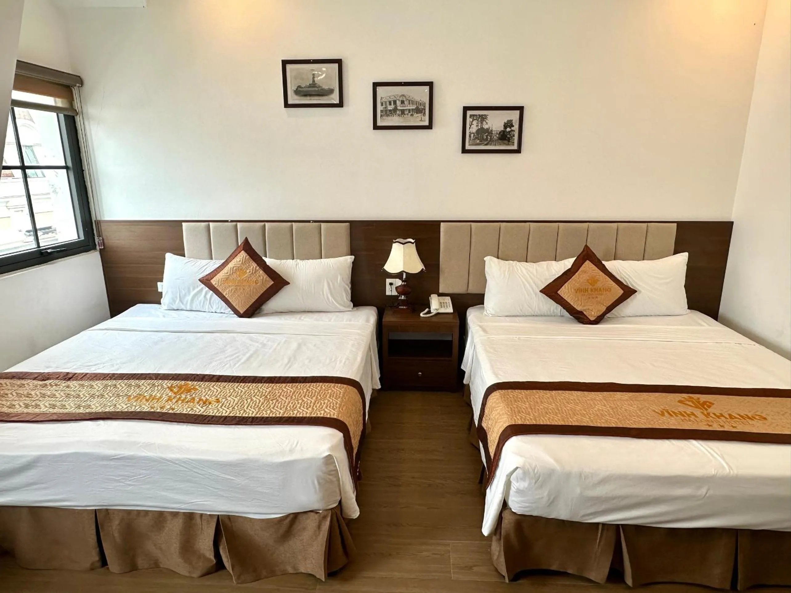 Photo of the whole room, Bed in VĨNH KHANG HẠ LONG HOTEL