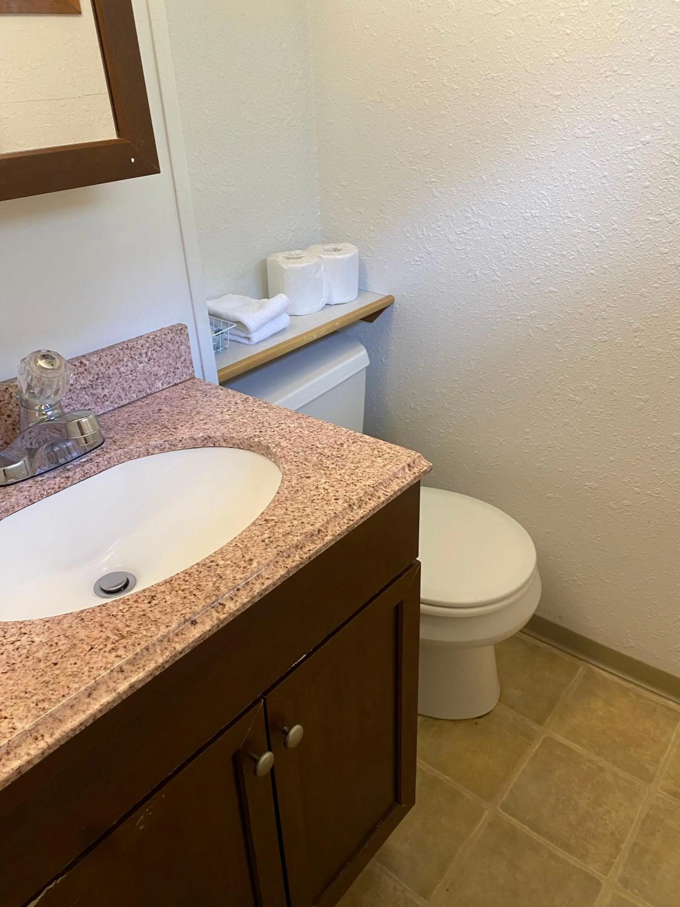 Bathroom in Oceanside Ocean Front Cabins