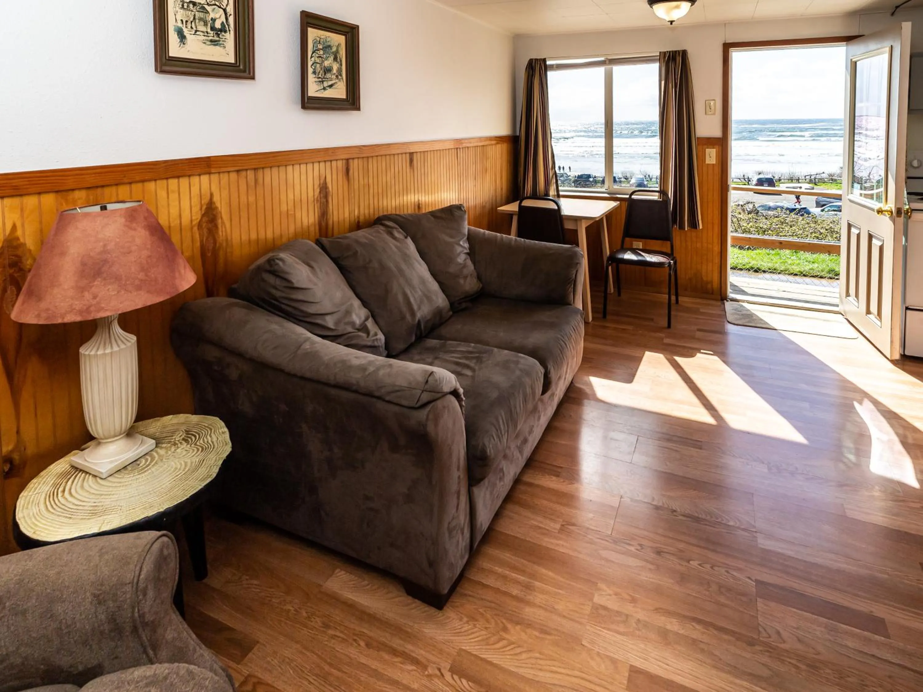 Living room in Oceanside Ocean Front Cabins