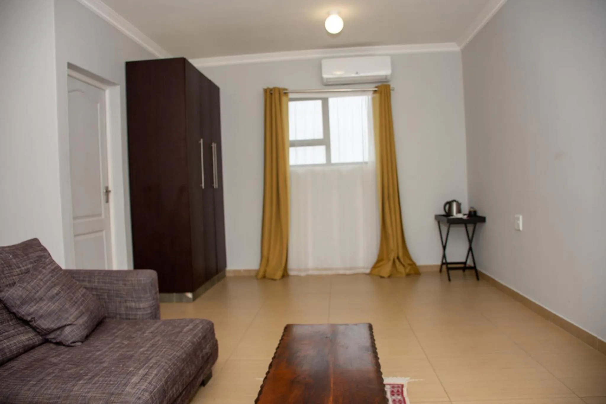 Vikamana Guest House