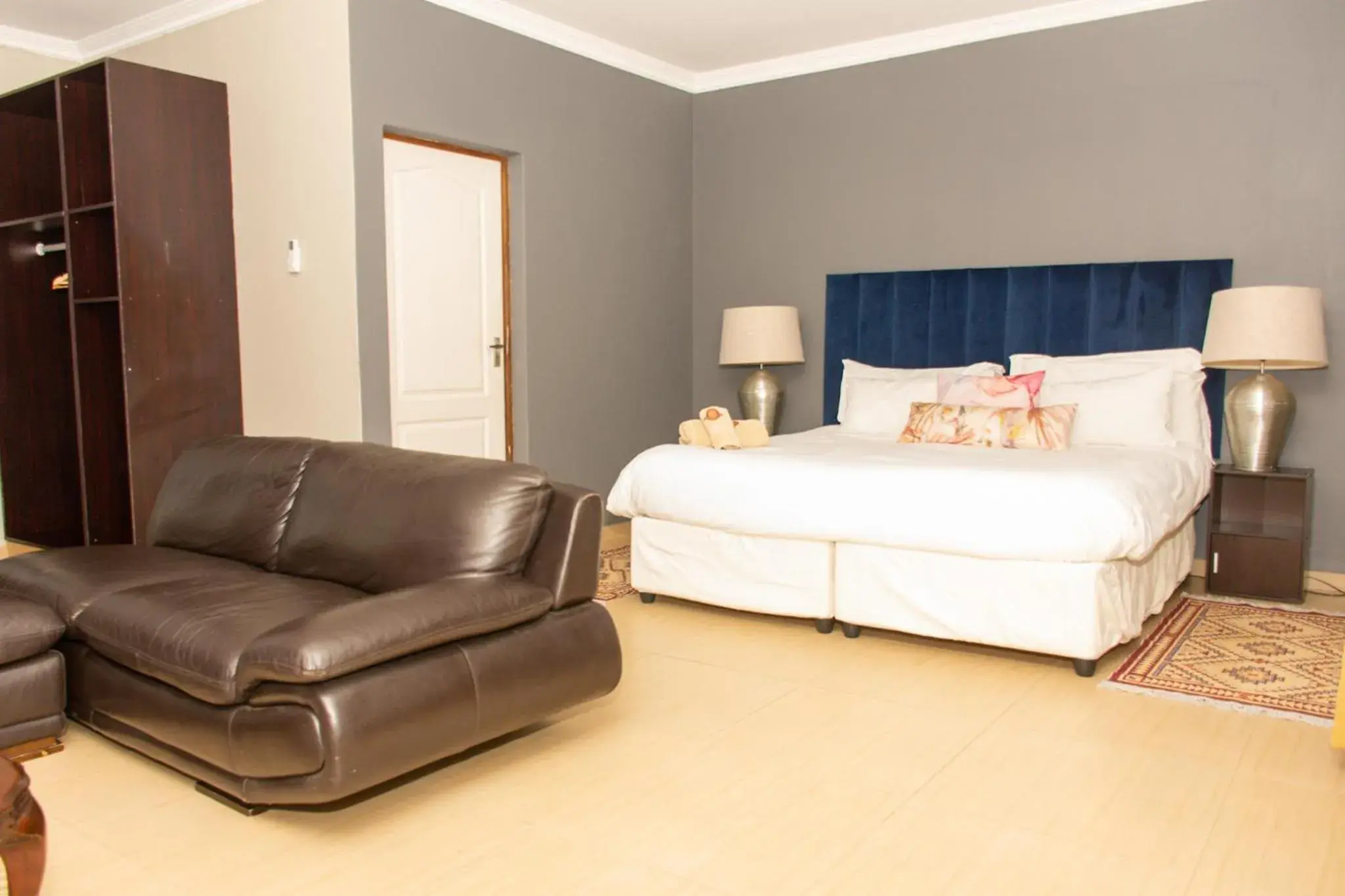 Suite in Vikamana Guest House Suite in Vikamana Guest House