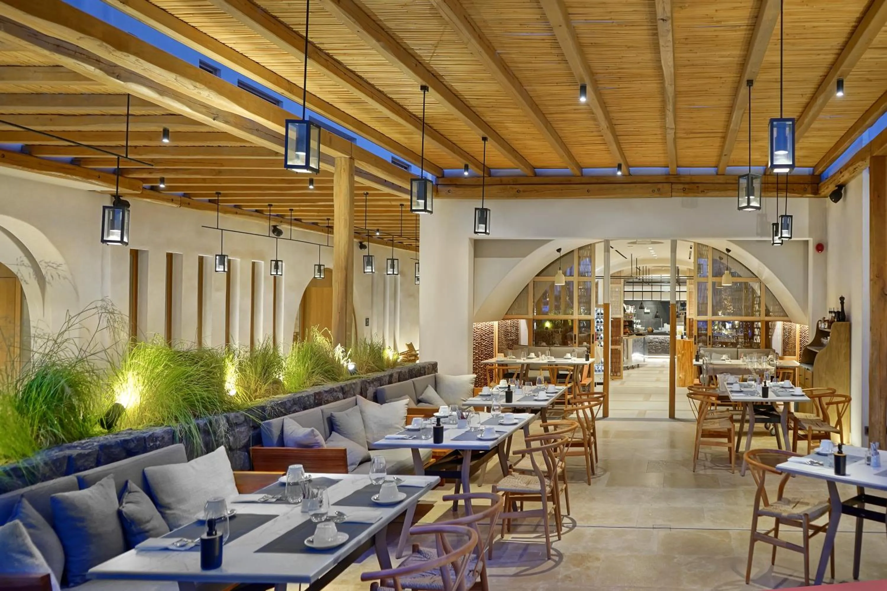 Restaurant/places to eat in Radisson Blu Zaffron Resort, Santorini