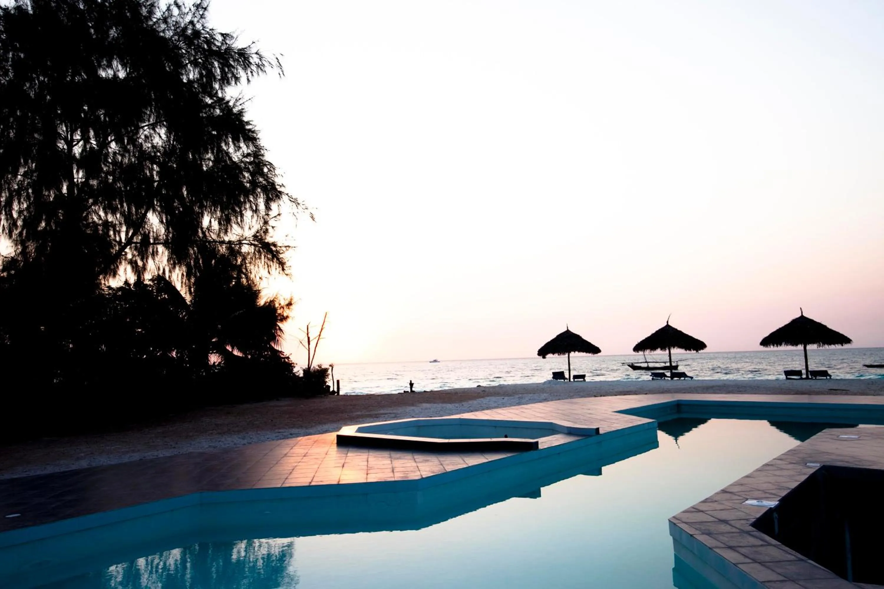 Day in Smiles Beach Hotel