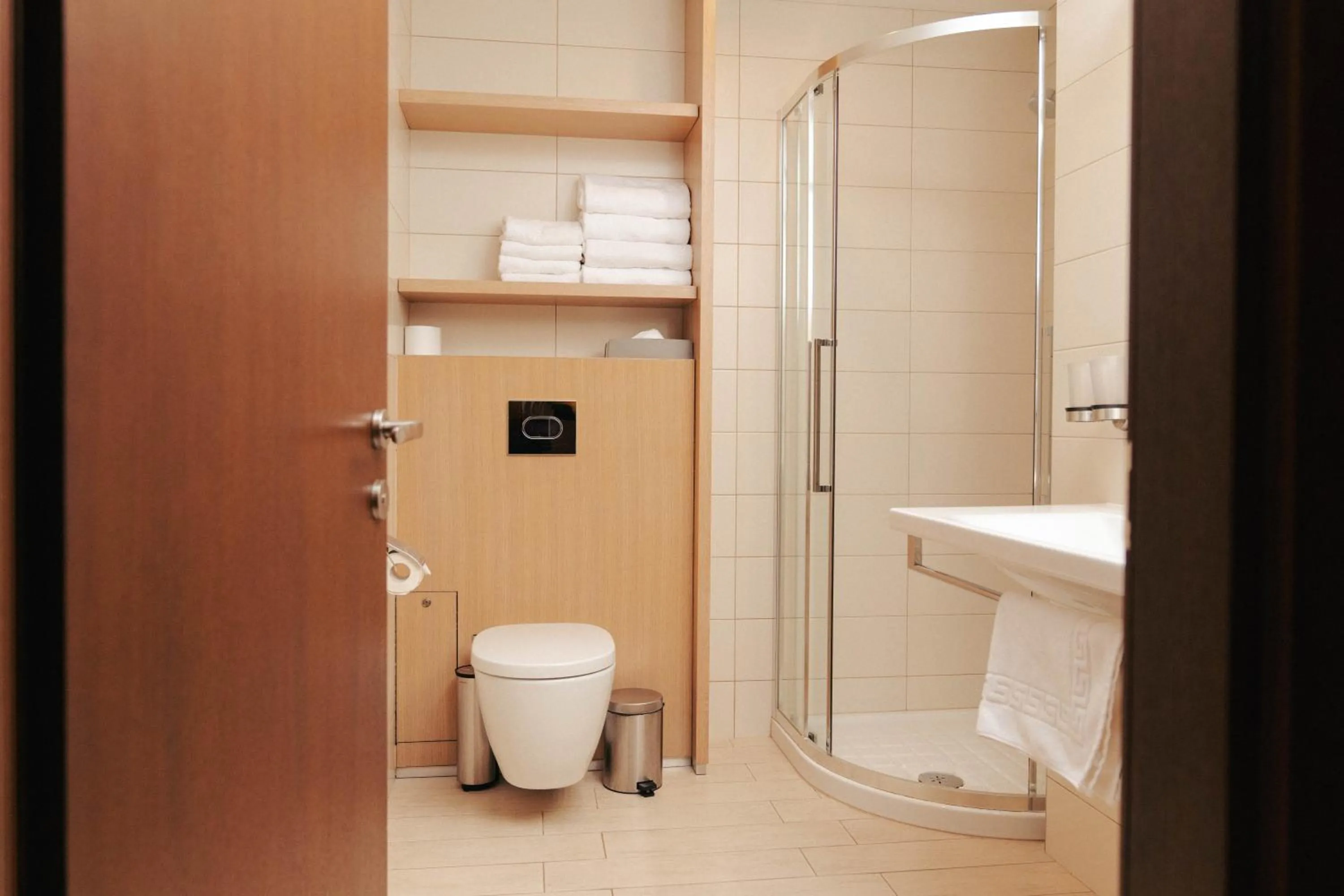 Shower in Mana Suites & Sea SPA