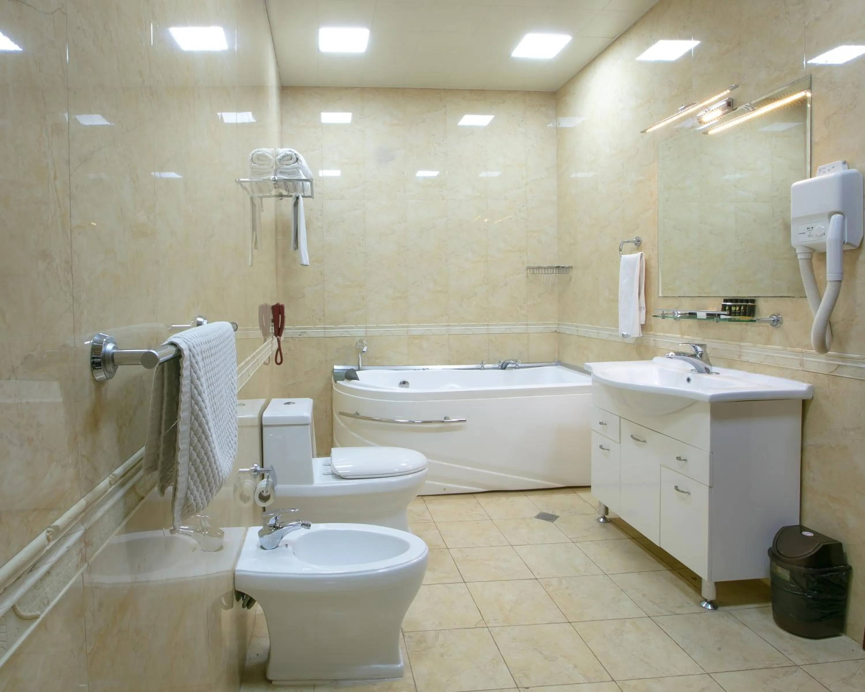 Bathroom in Sheki Palace Hotel