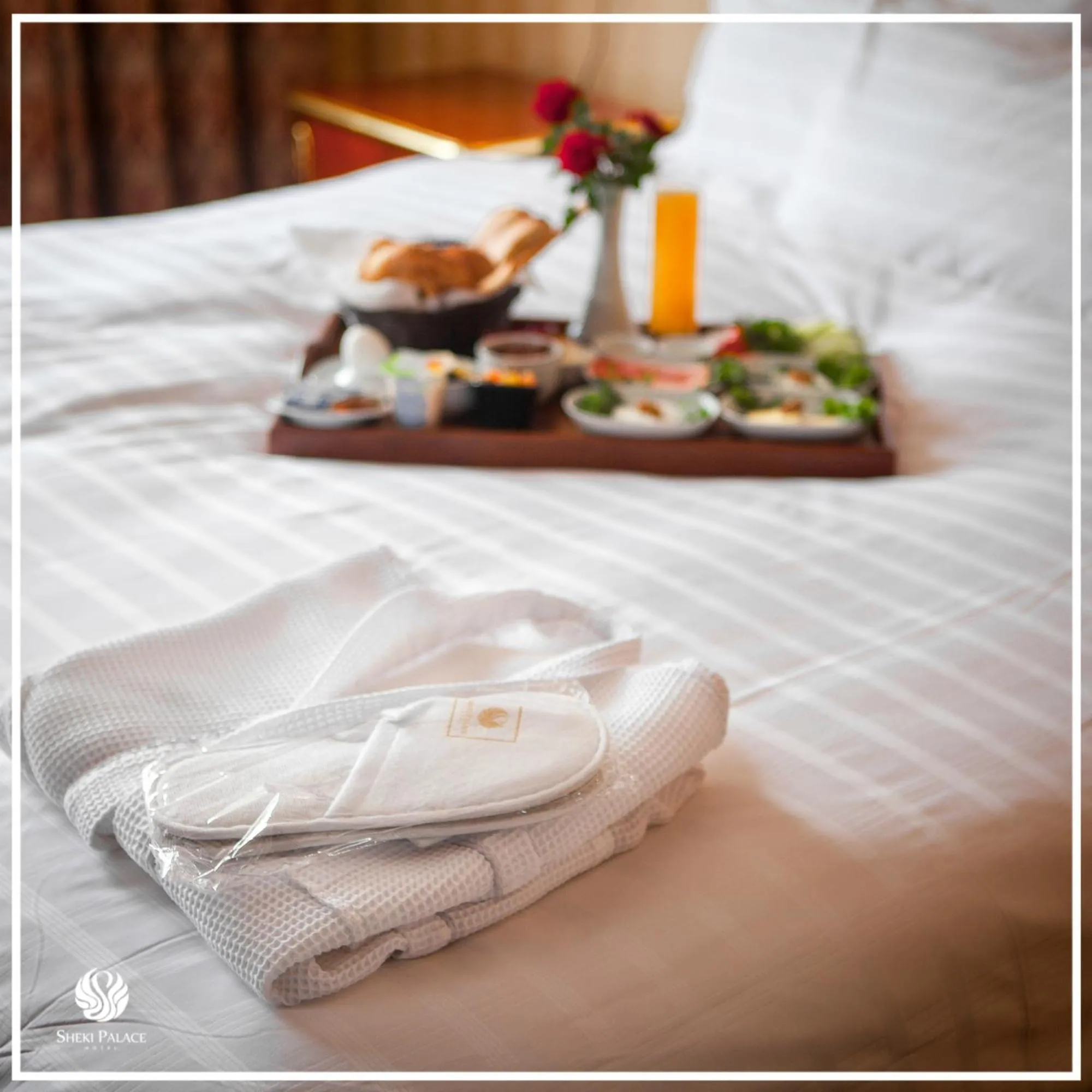 Bed in Sheki Palace Hotel