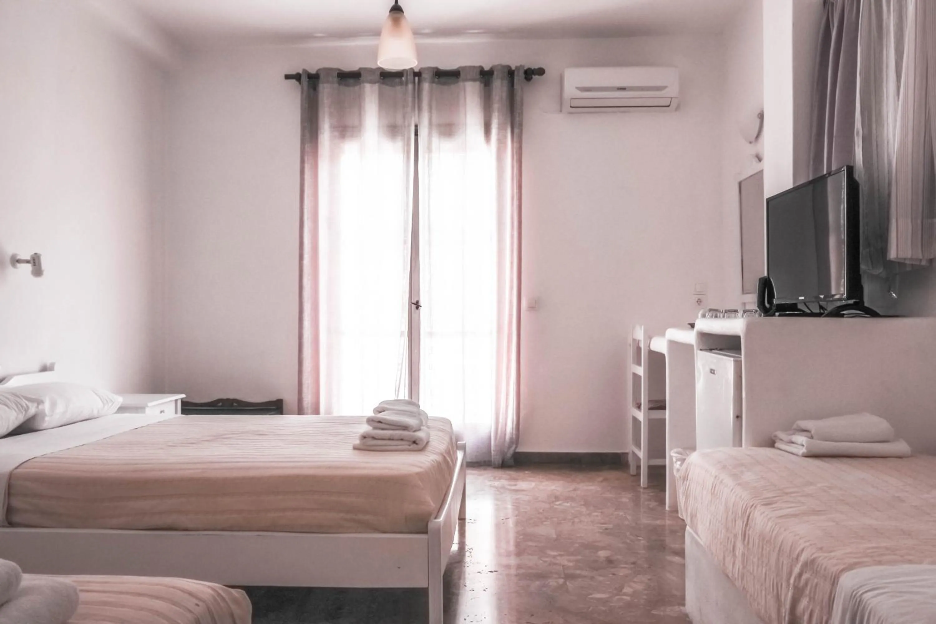 Bed in HOTEL MOHITERO