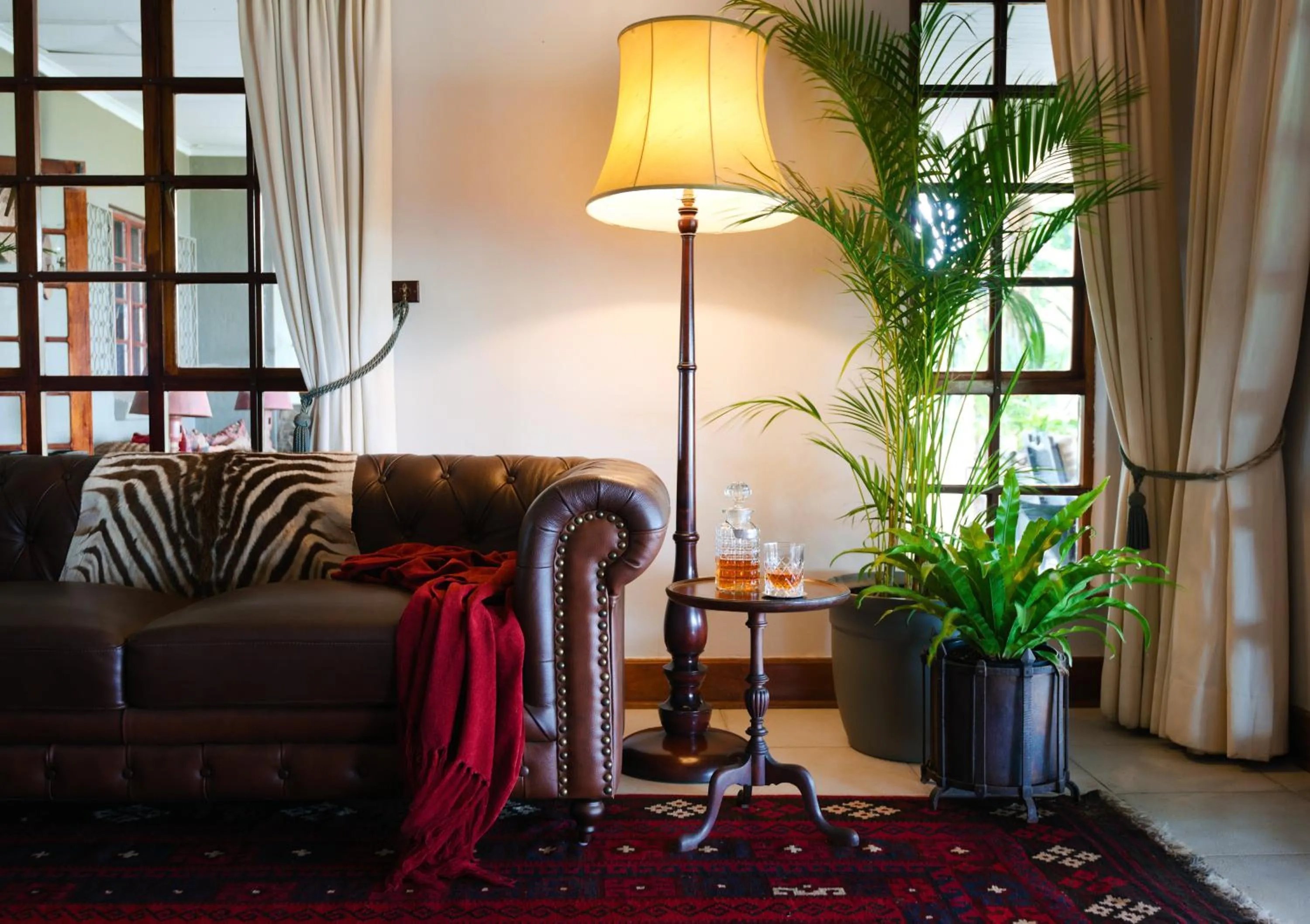 Communal lounge/ TV room in Tomjachu Bush Retreat