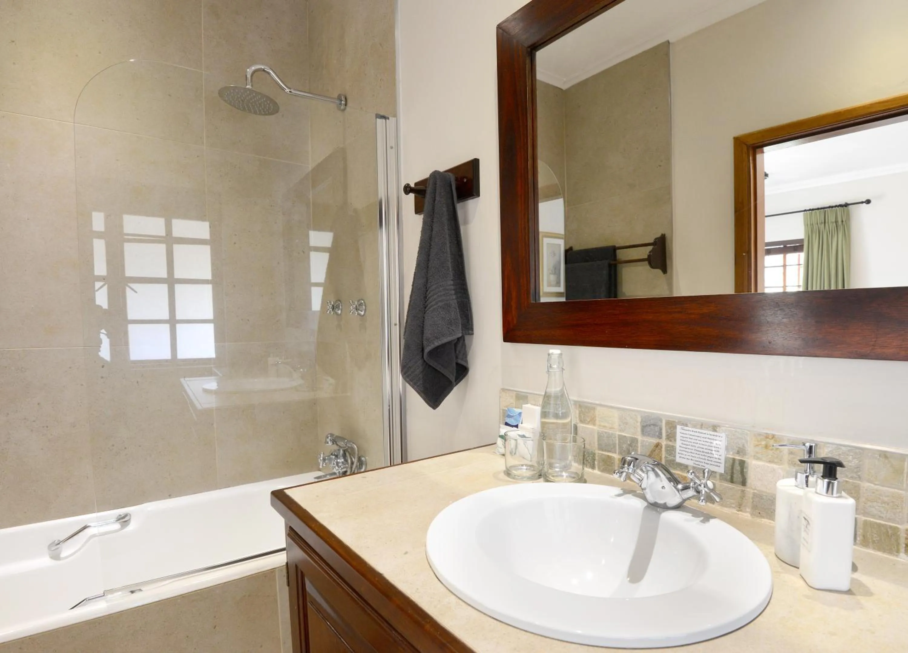 Bathroom in Tomjachu Bush Retreat