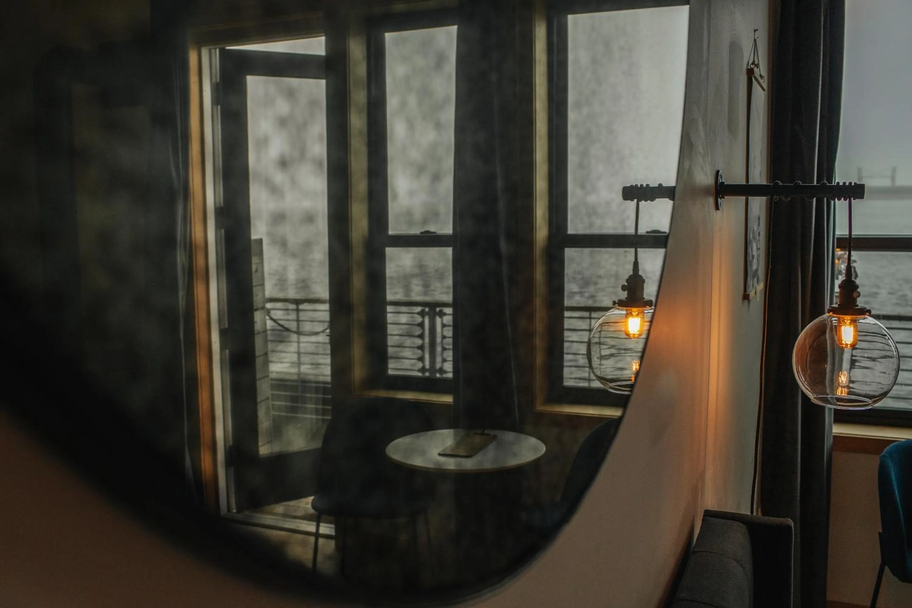 Decorative detail in Bowline Hotel