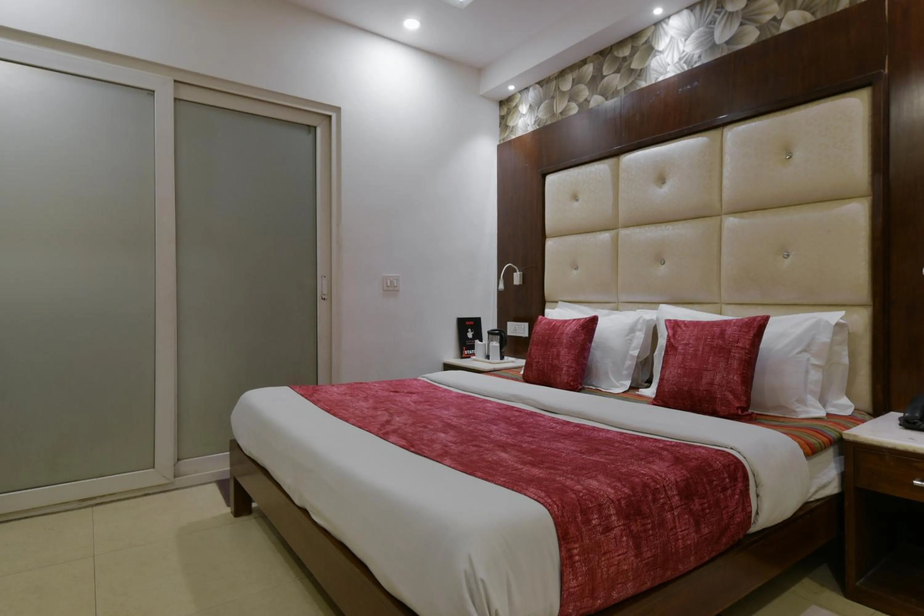 Bed in The Yuvraj By LIVIQ