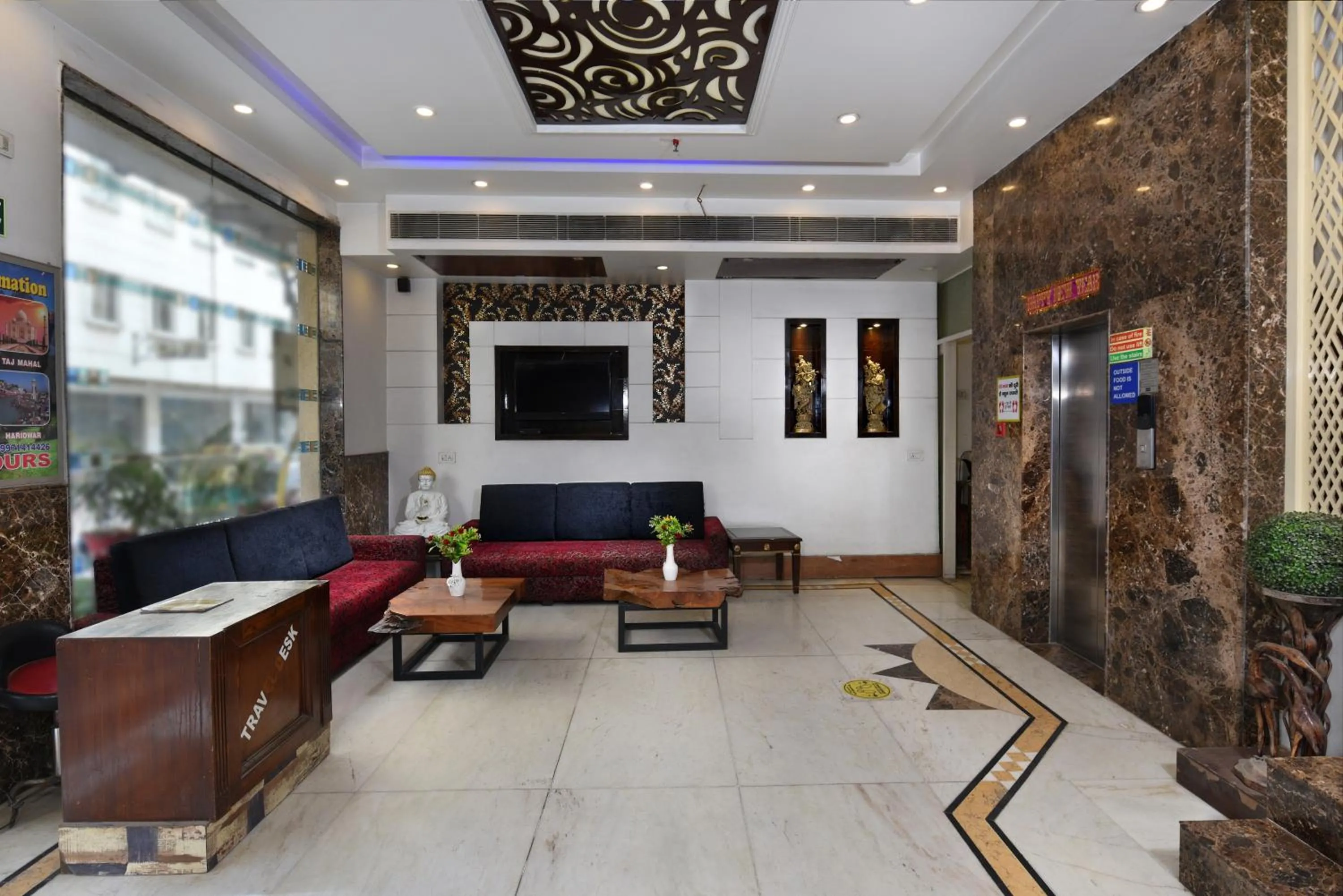 Seating area in The Yuvraj By LIVIQ