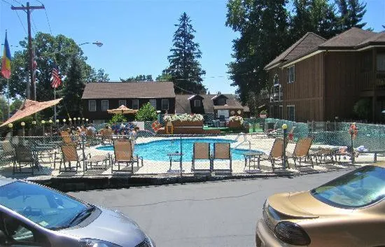 Pool view in Mohican Resort Motel, Conveniently located to all Lake George attractions