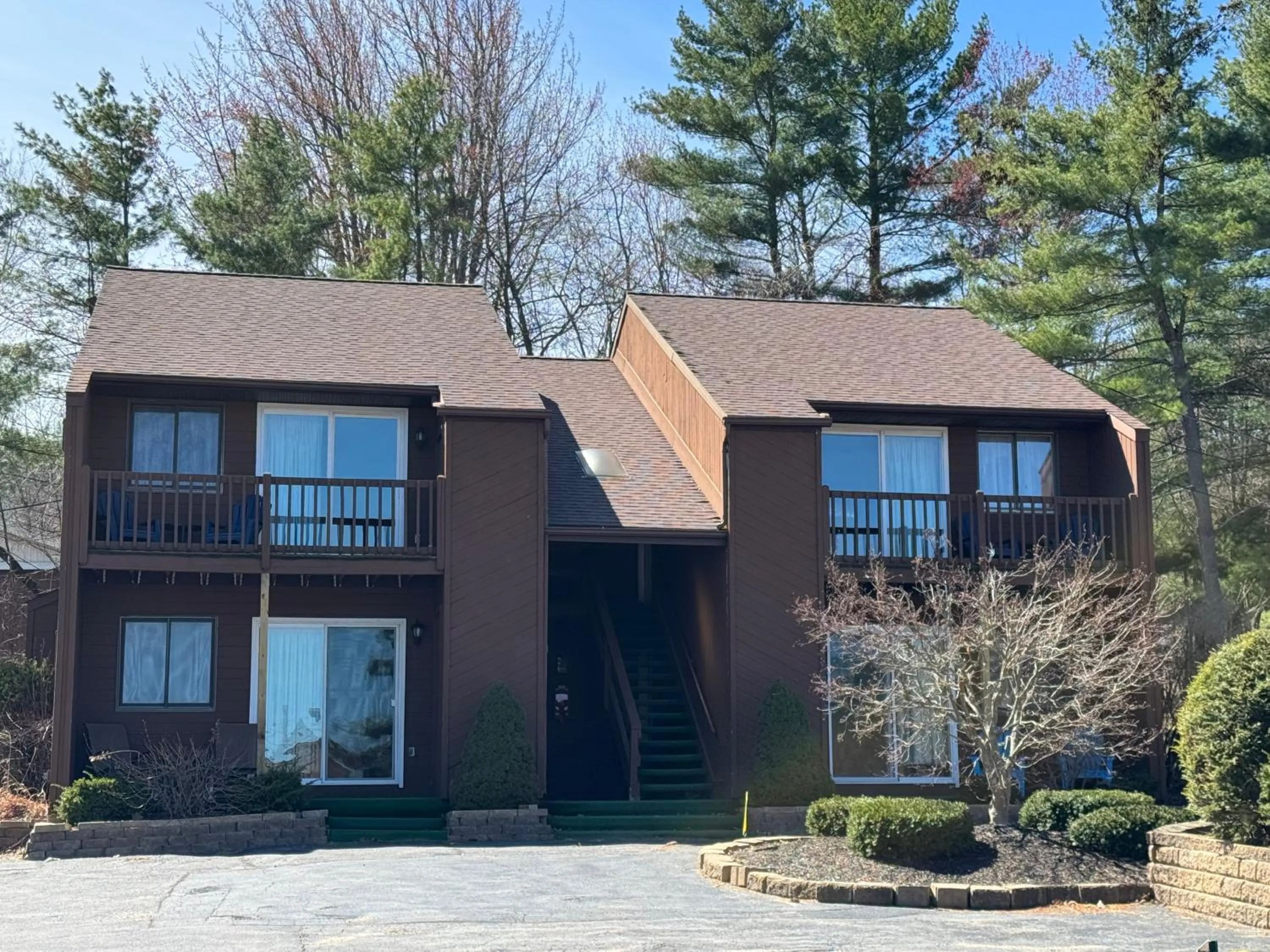 Mohican Resort Motel, Conveniently located to all Lake George attractions