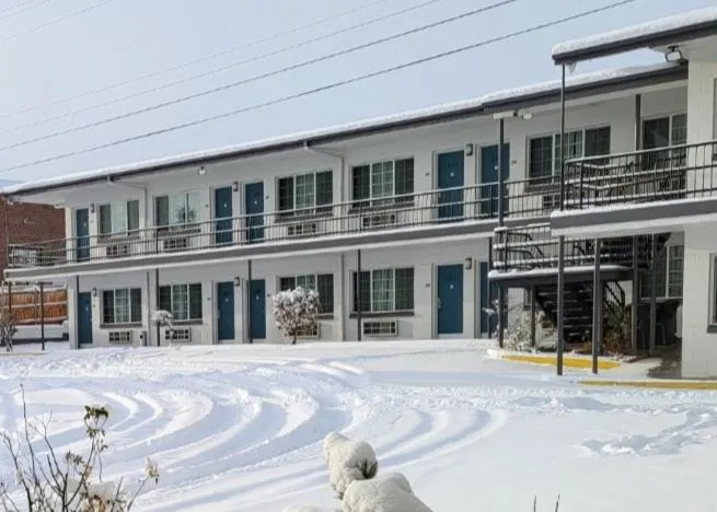 Property building in Downtown Inn