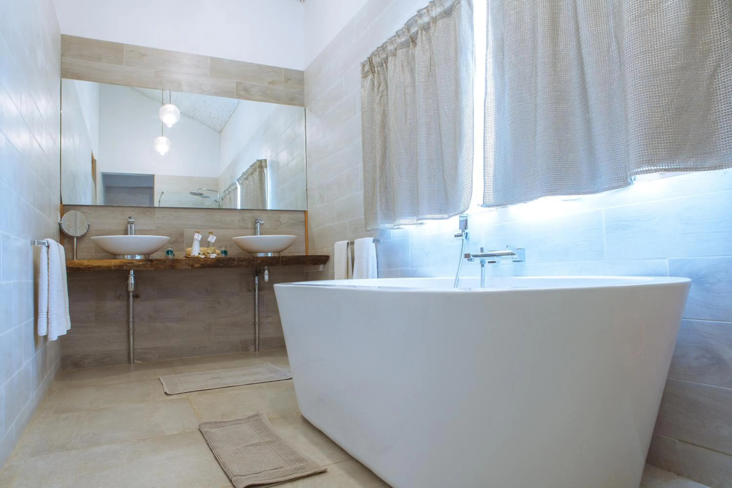 Bath in Les Palétuviers