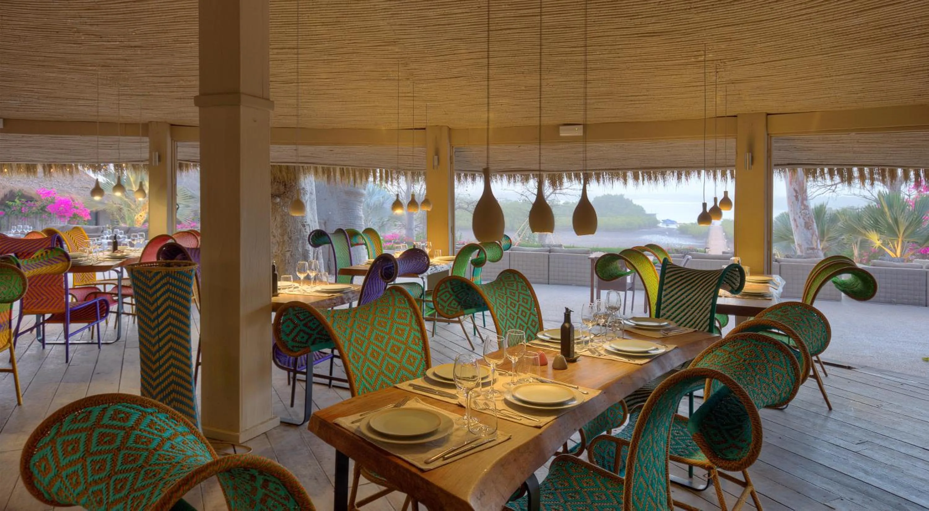 Restaurant/places to eat in Les Palétuviers