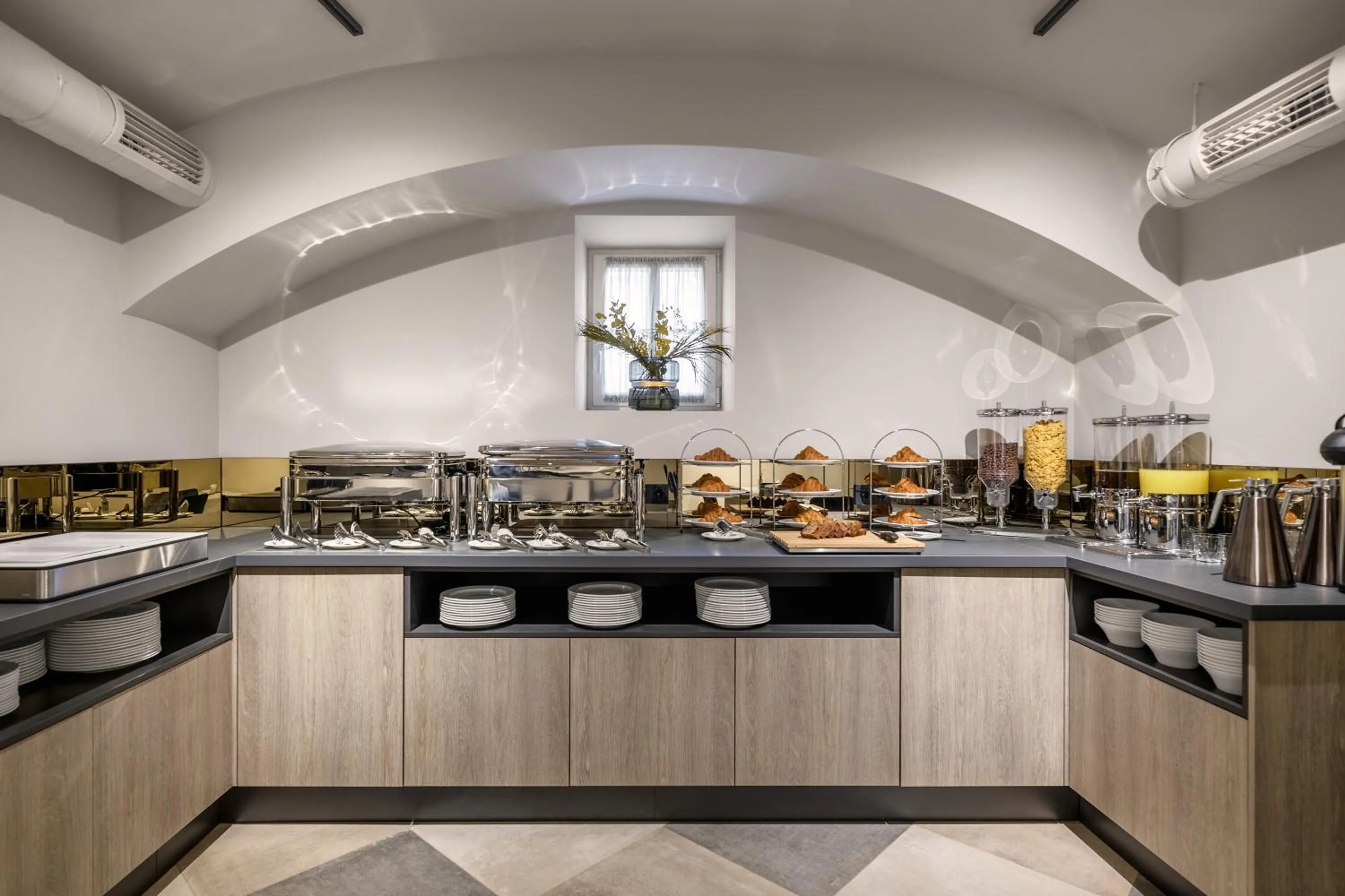 Breakfast in Maestral