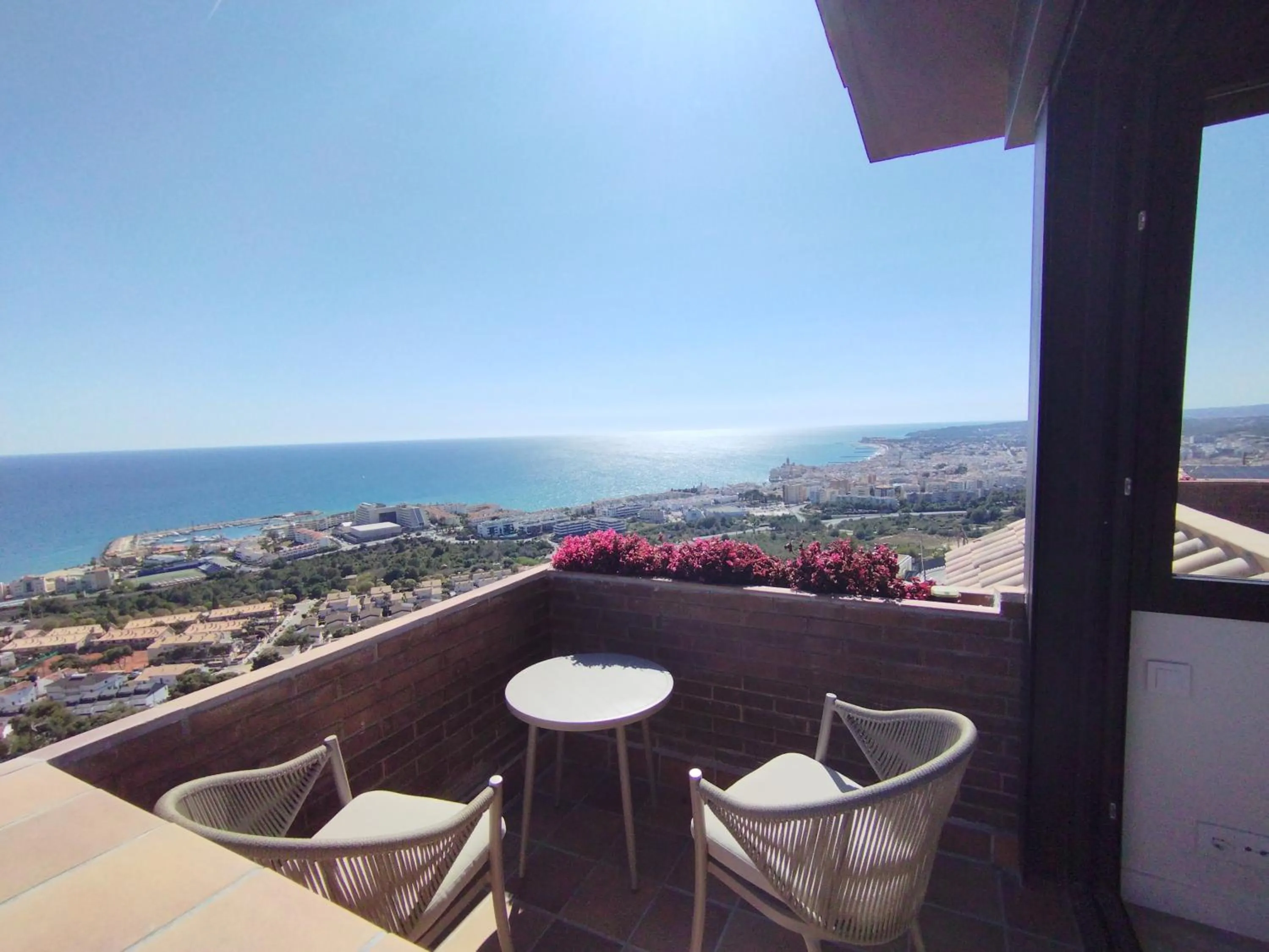 Sitges Spaces Sea View Villa- 6 Bedrooms, 5 bathrooms, 2 private pools, Near center