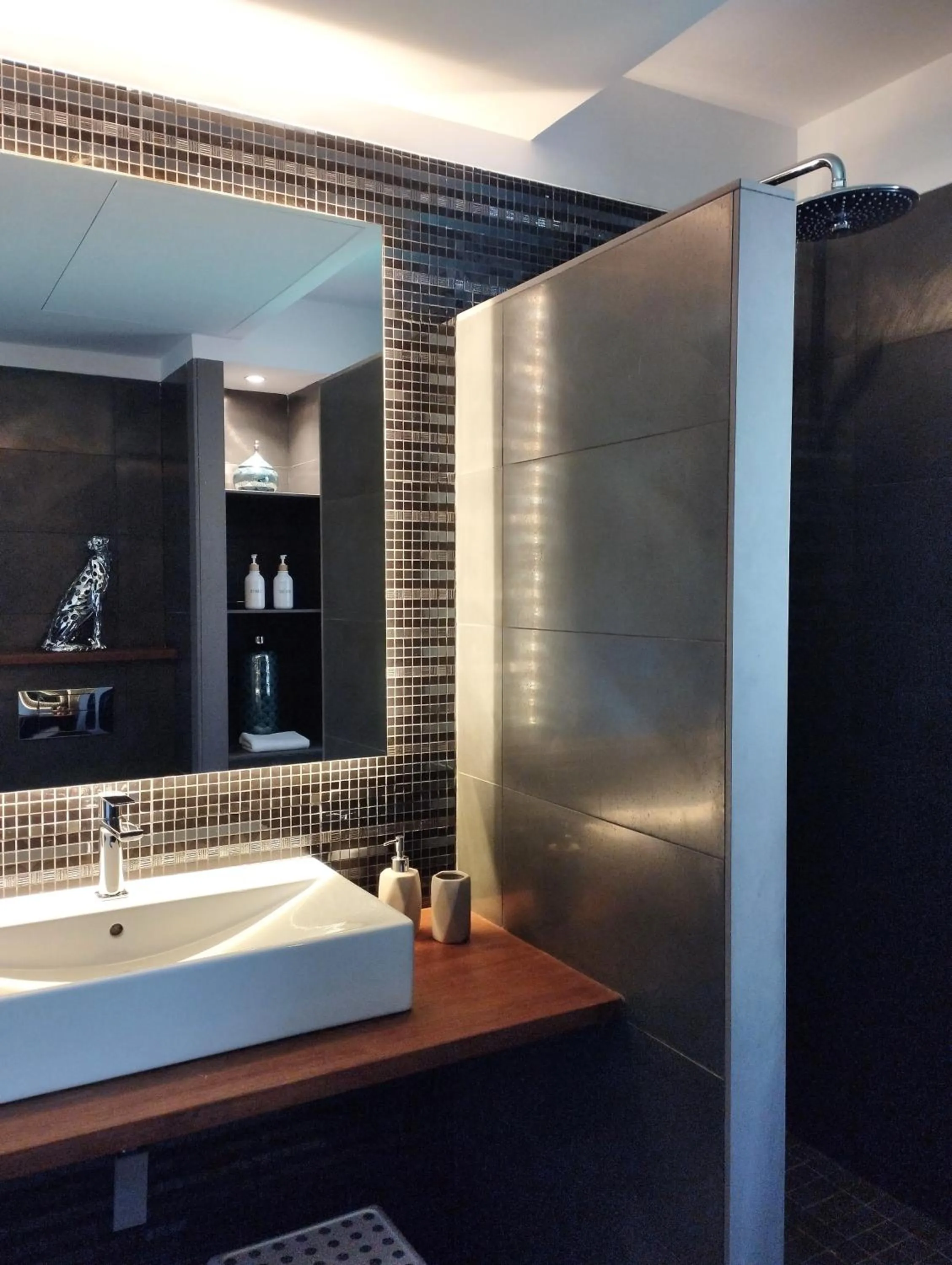 Sitges Spaces Sea View Villa- 6 Bedrooms, 5 bathrooms, 2 private pools, Near center