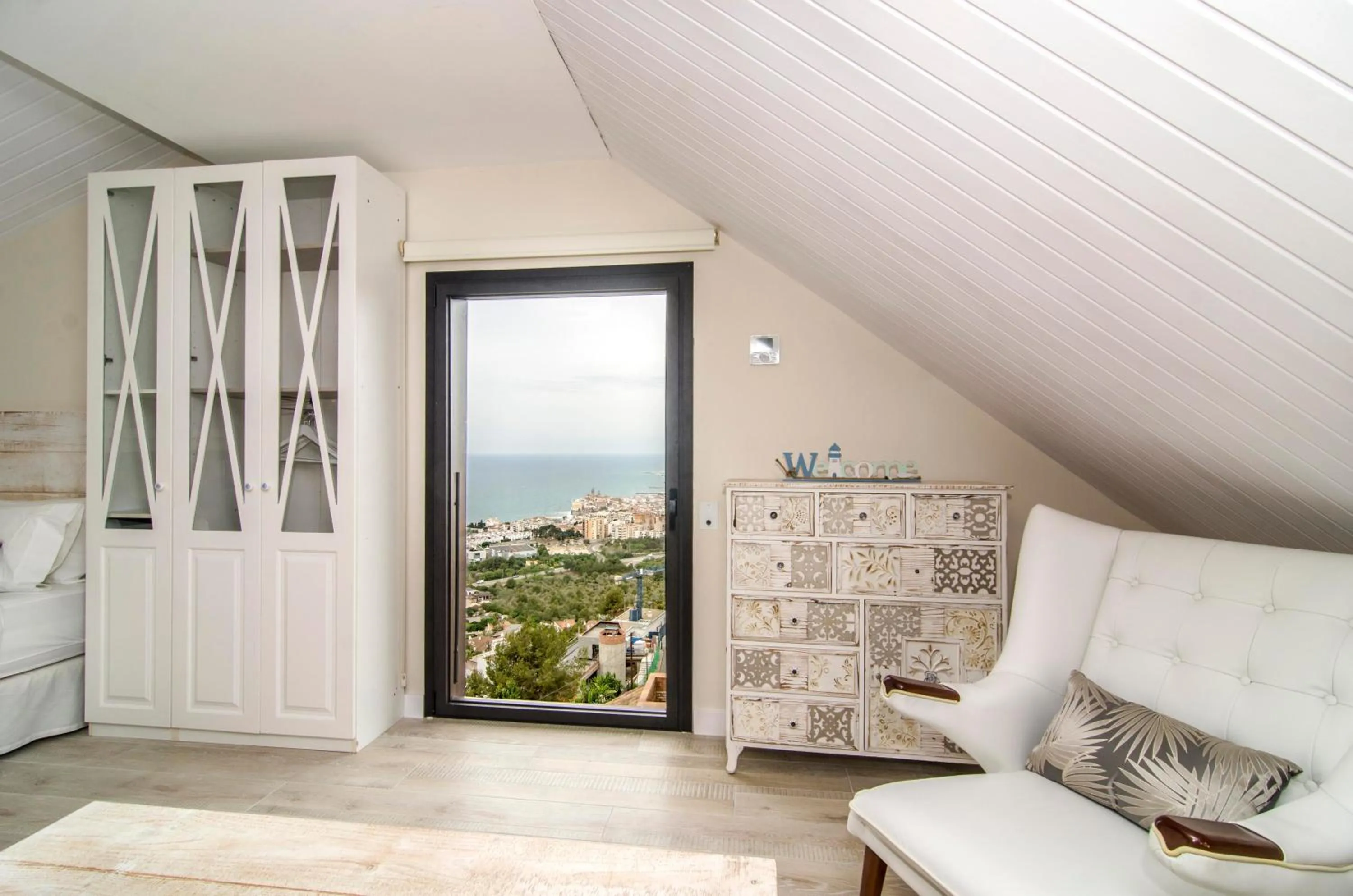 Sitges Spaces Sea View Villa- 6 Bedrooms, 5 bathrooms, 2 private pools, Near center