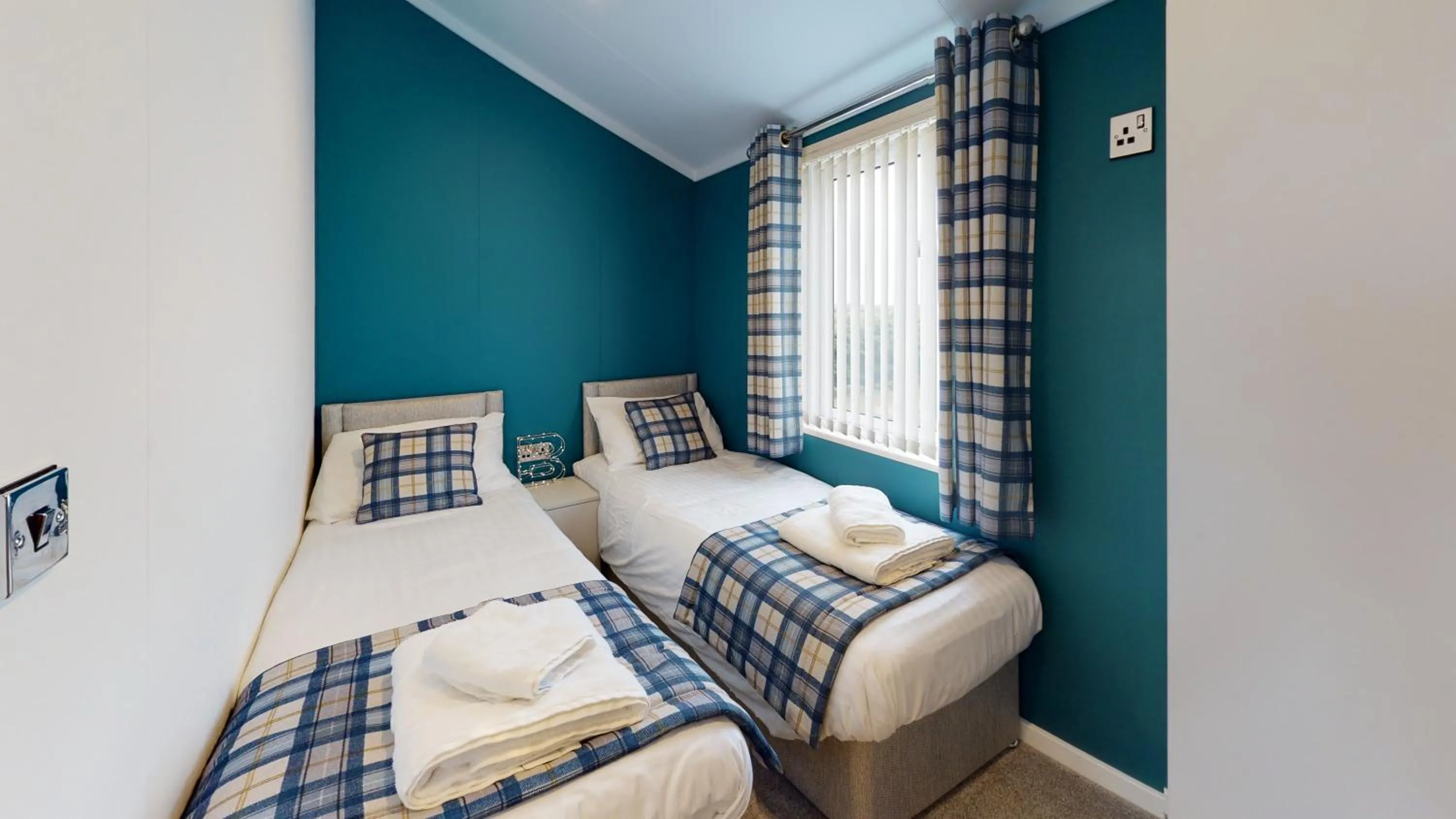 Bed in Sure Studio by Best Western Brackenborough Lakes & Resort