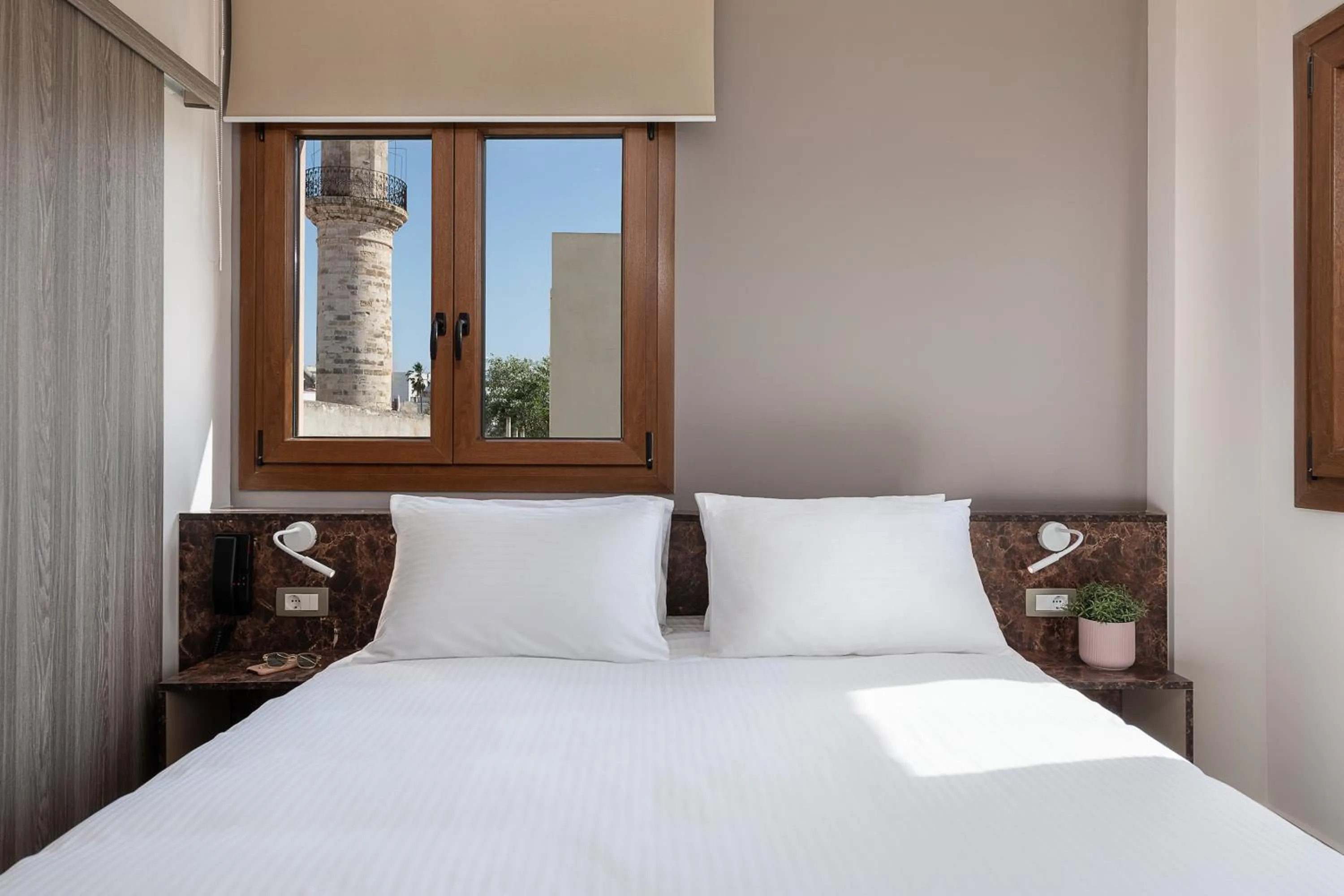 Photo of the whole room, Bed in Al Daliani Minaret Rooms