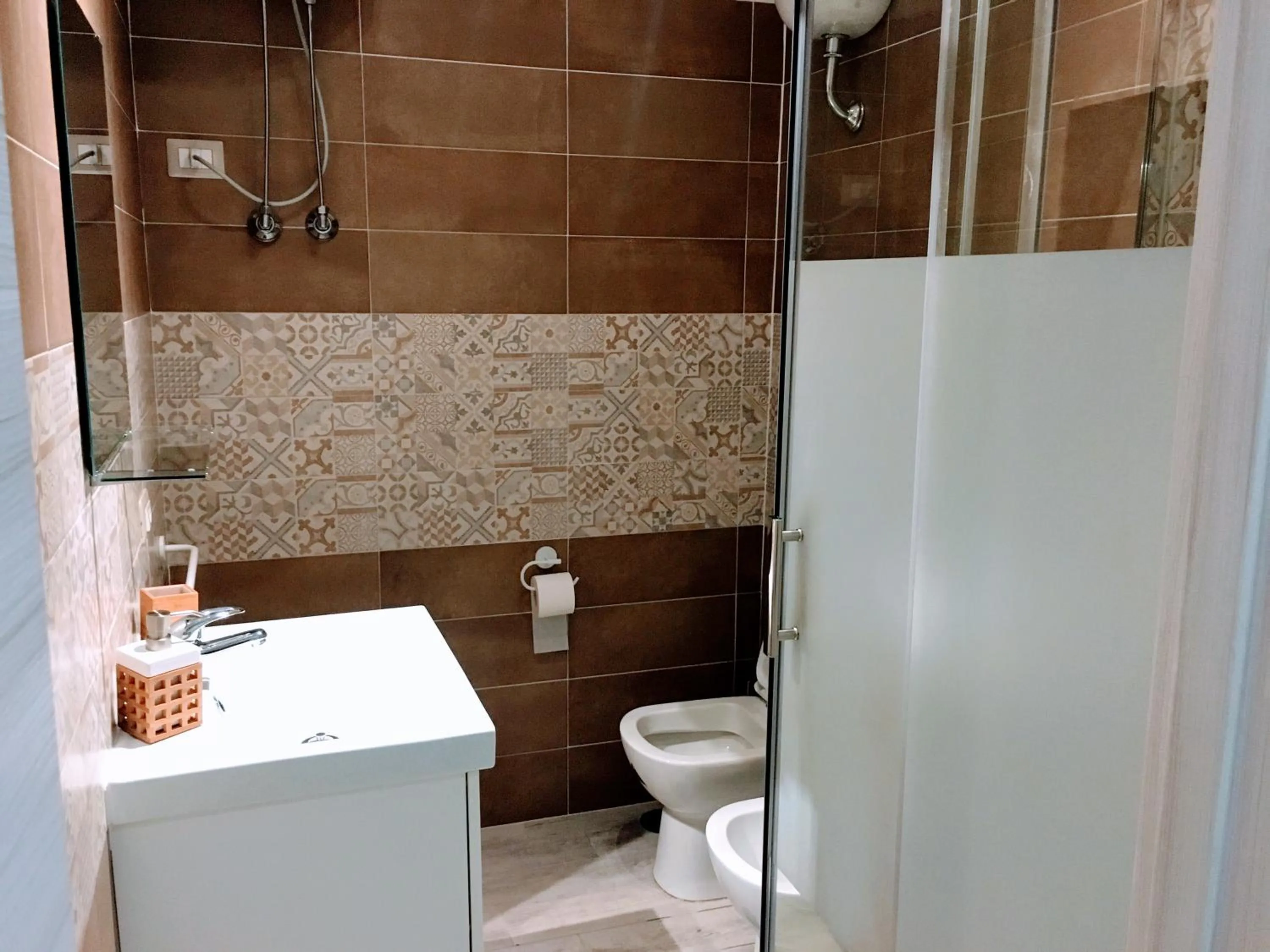 Shower in Il Nido della Quaglia b&b - Jaba mia House LT