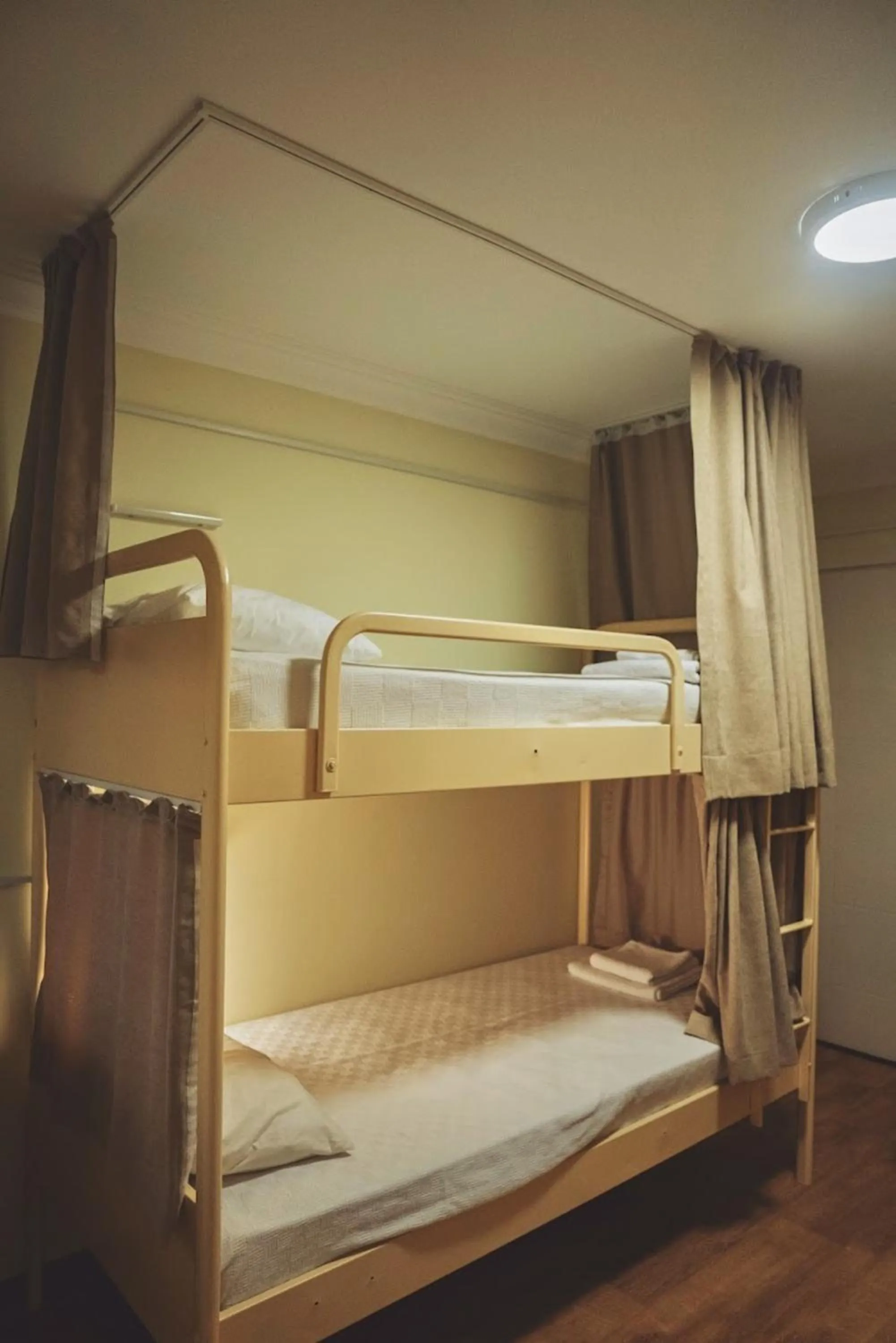 Bed in ORANGE BEACH CAMP