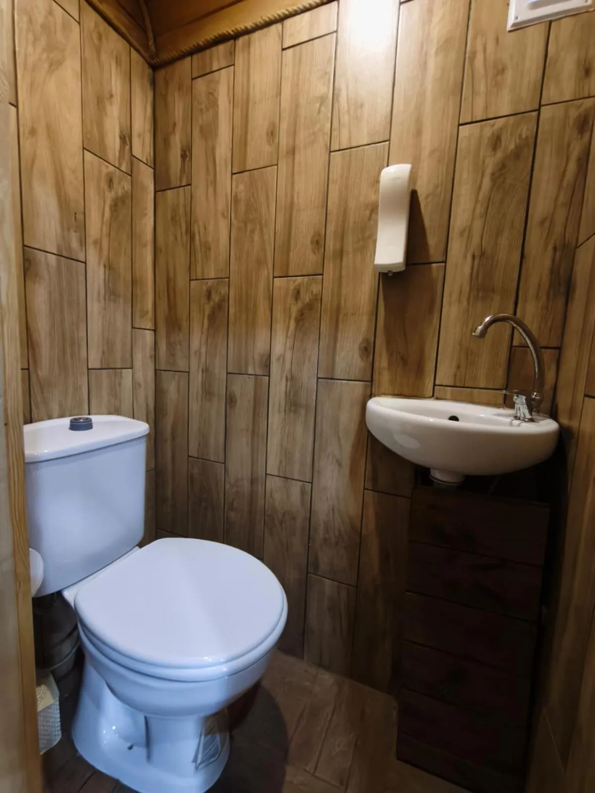 Toilet in ORANGE BEACH CAMP