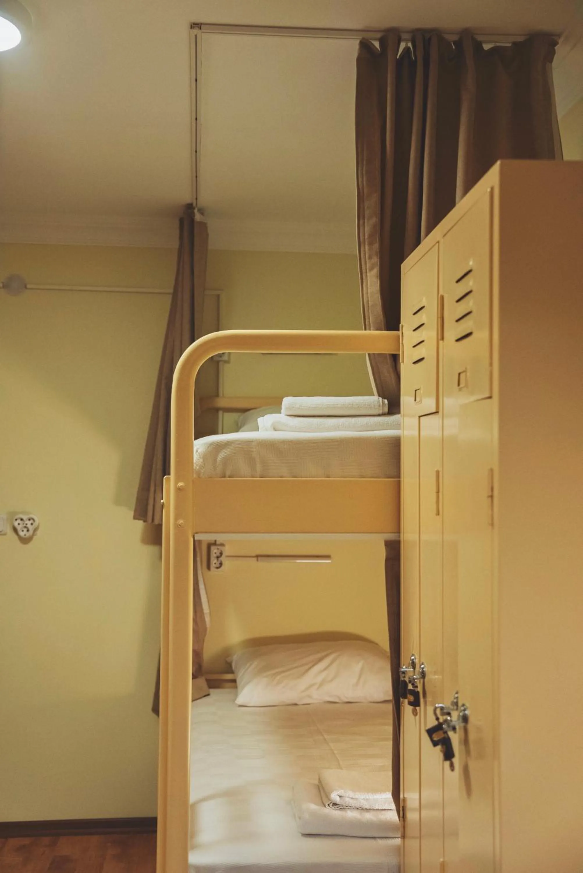 bunk bed in ORANGE BEACH CAMP