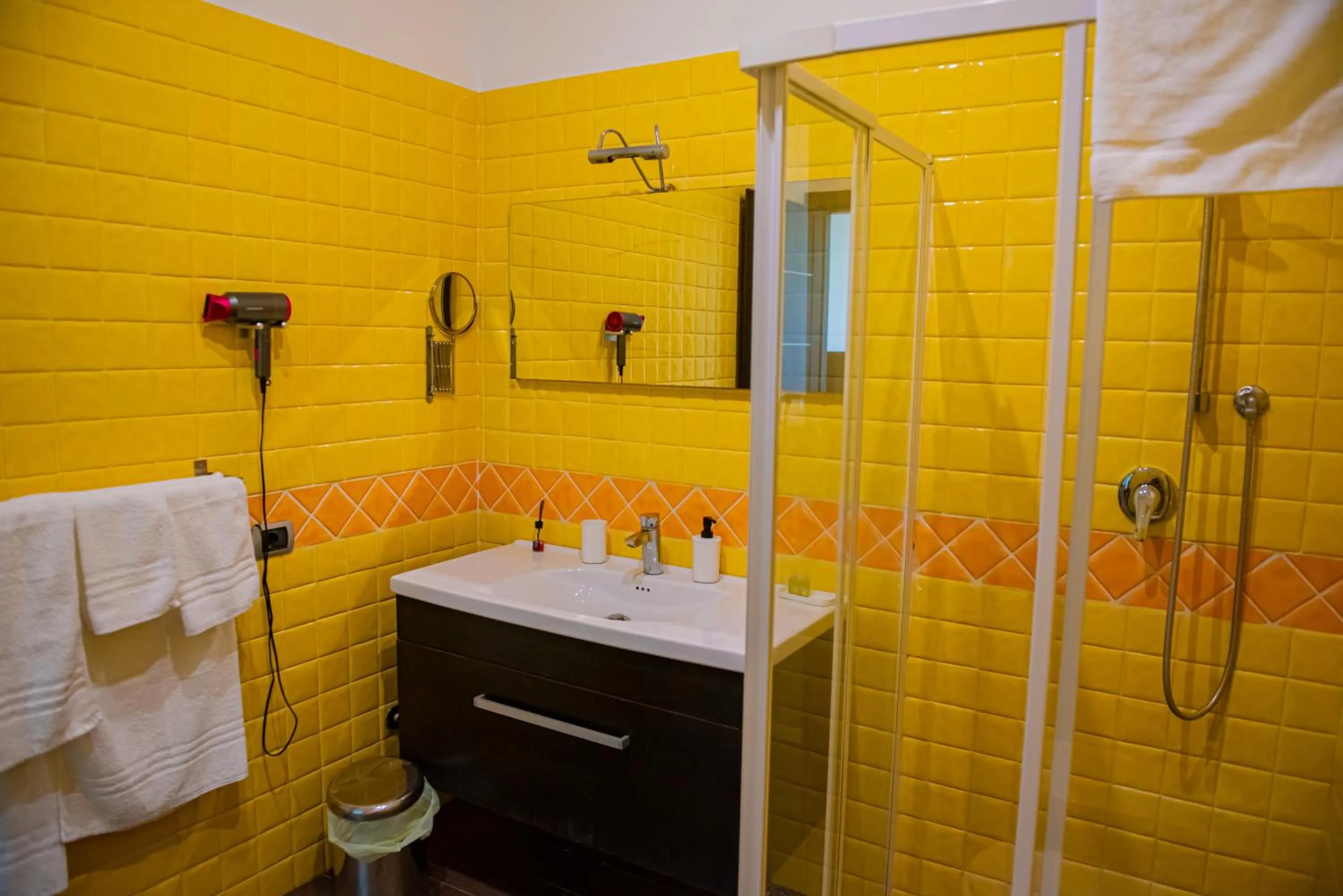 ARTEMIDE "Fiore Club" B&B SUITE SPA