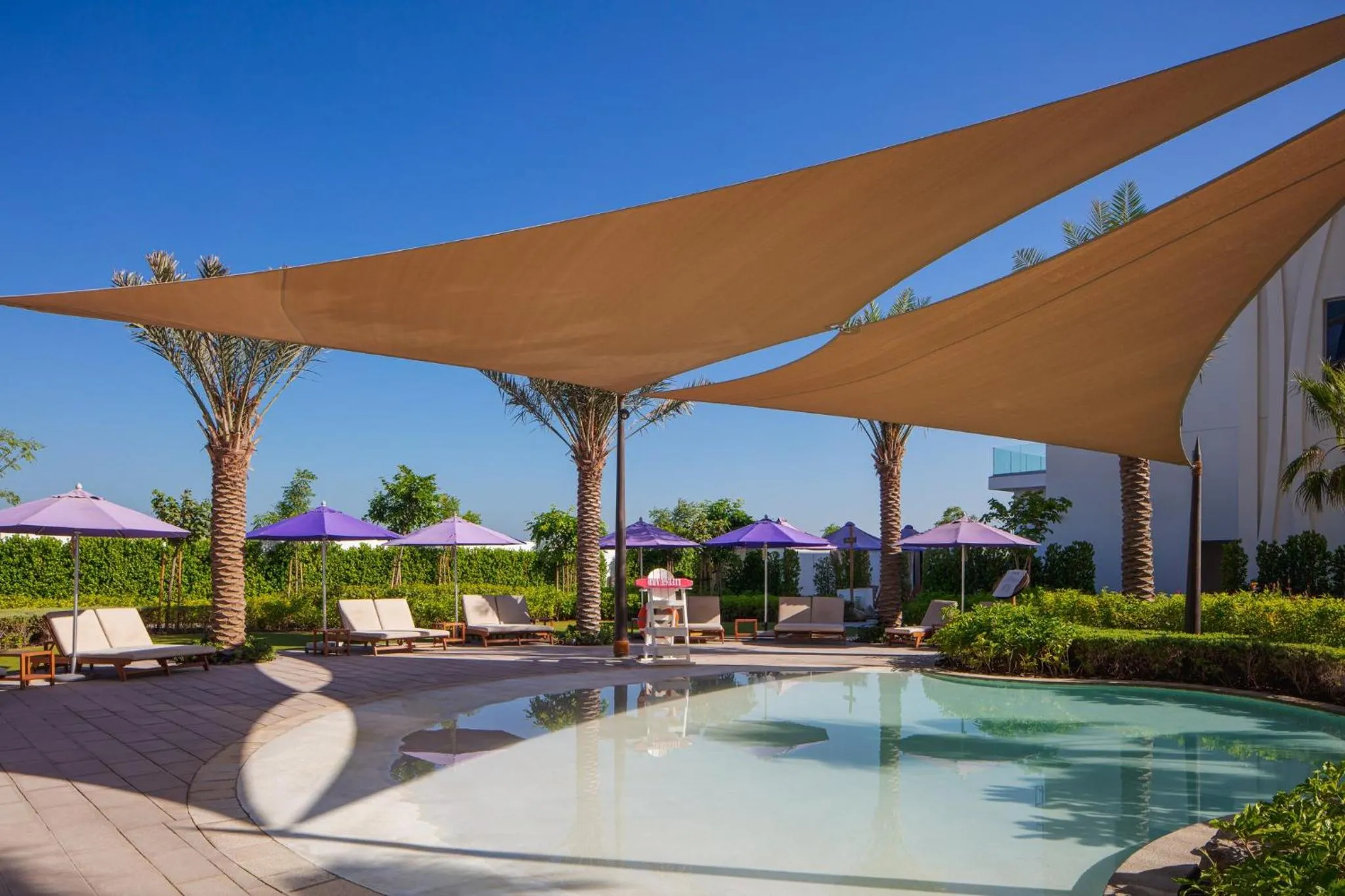 Swimming pool in Centara Mirage Beach Resort Dubai