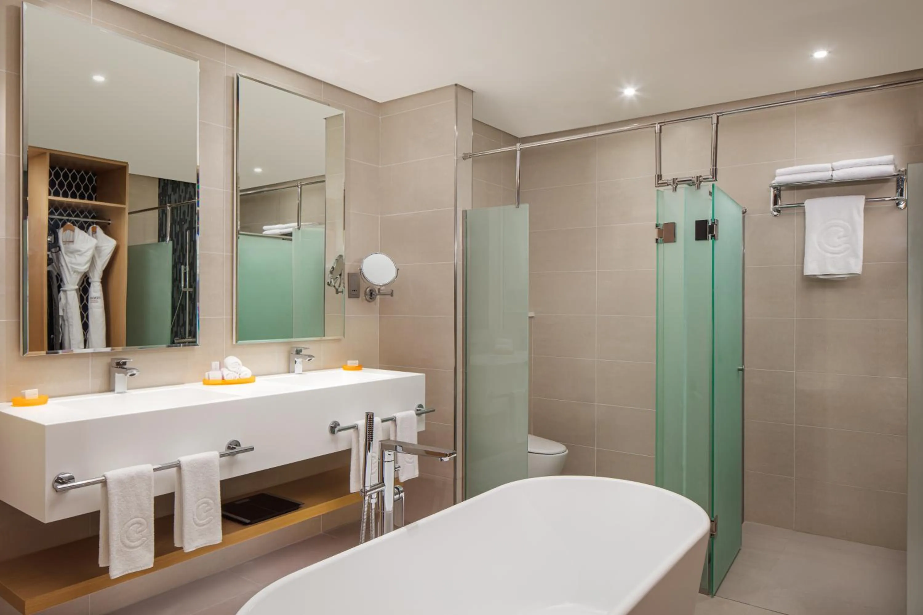 Bathroom in Centara Mirage Beach Resort Dubai