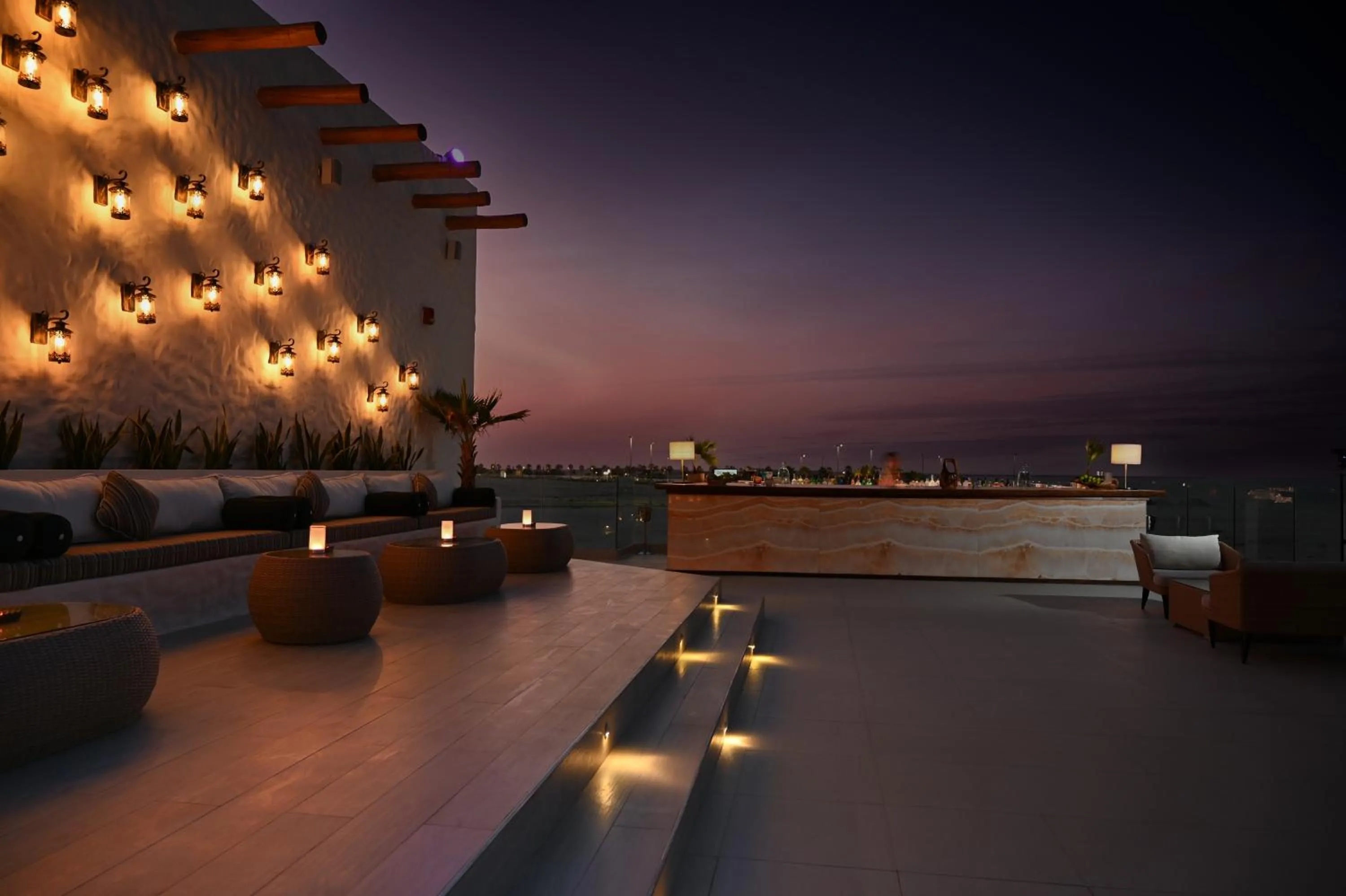 Lounge or bar in Centara Mirage Beach Resort Dubai